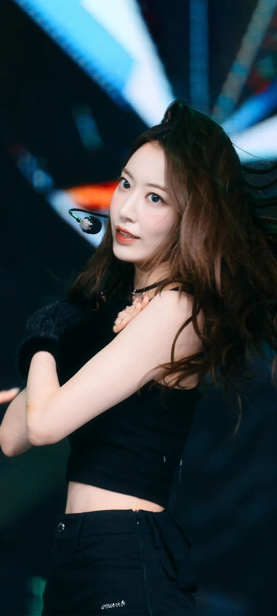 Fond d'écran de verrouillage mobile Sakura Miyawaki 4K HD télécharger — IZ*ONE, LE SSERAFIM