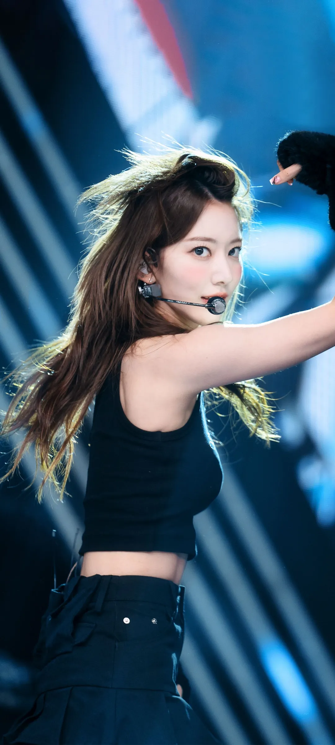 Fond d'écran de verrouillage mobile Sakura Miyawaki 4K HD télécharger — IZ*ONE, LE SSERAFIM
