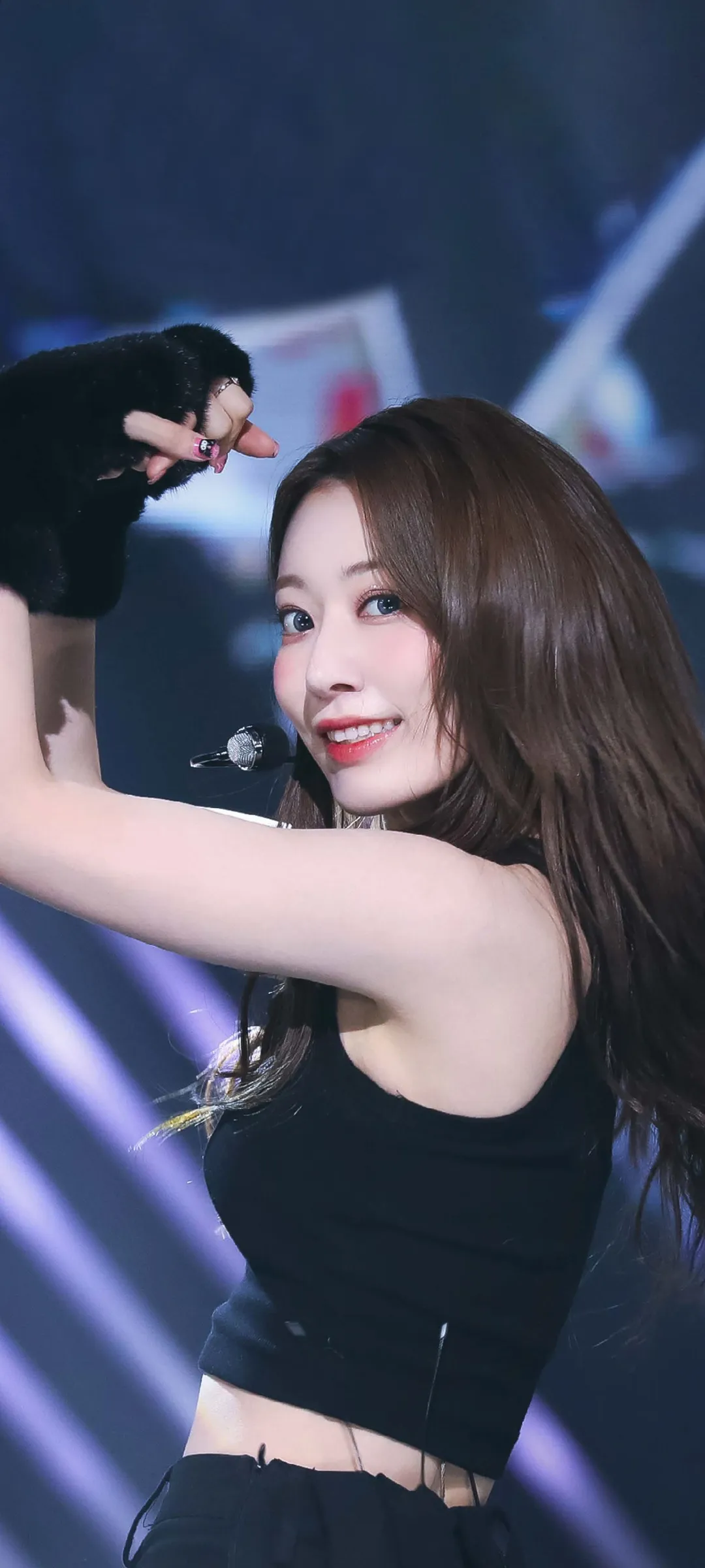 Fond d'écran de verrouillage mobile Sakura Miyawaki 4K HD télécharger — IZ*ONE, LE SSERAFIM