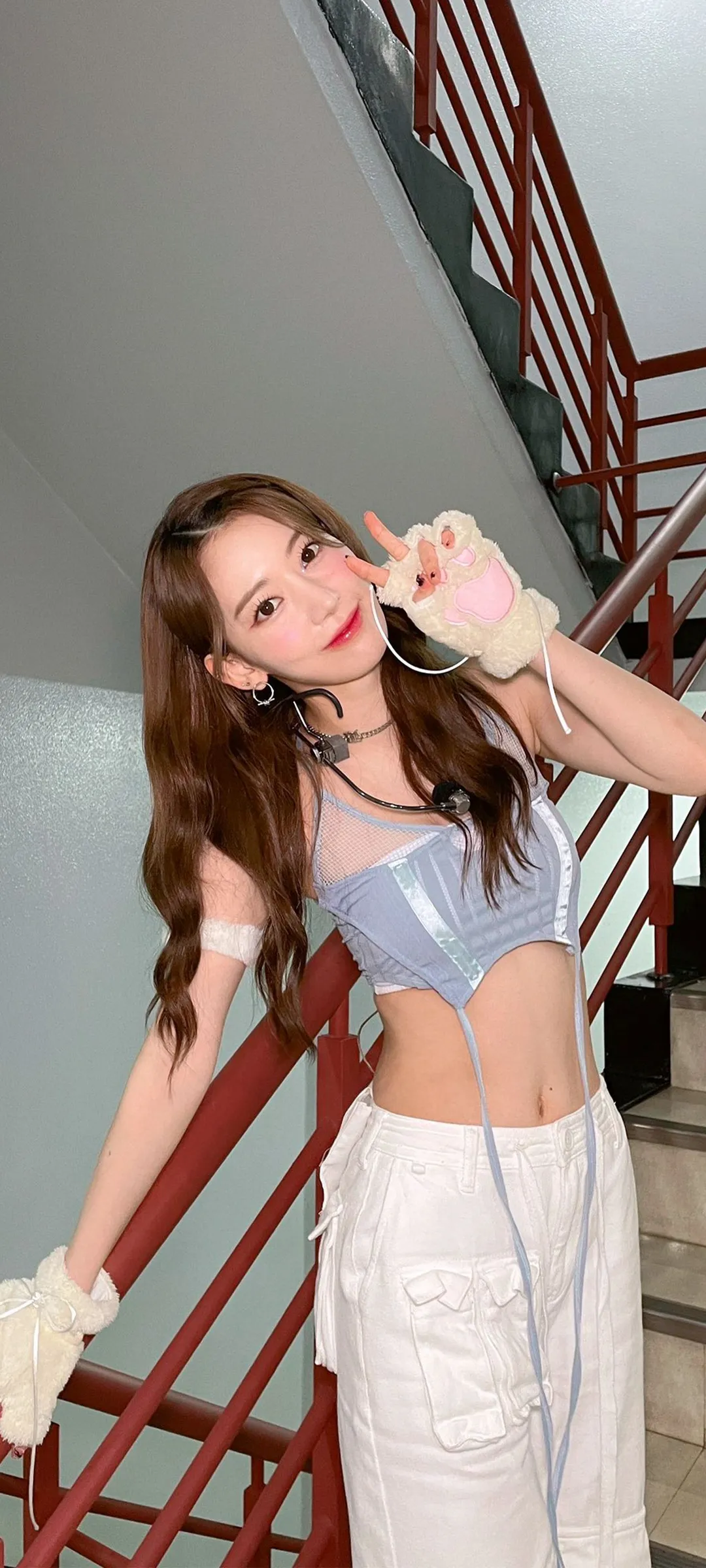 Fond d'écran de verrouillage mobile Sakura Miyawaki 4K HD télécharger — IZ*ONE, LE SSERAFIM