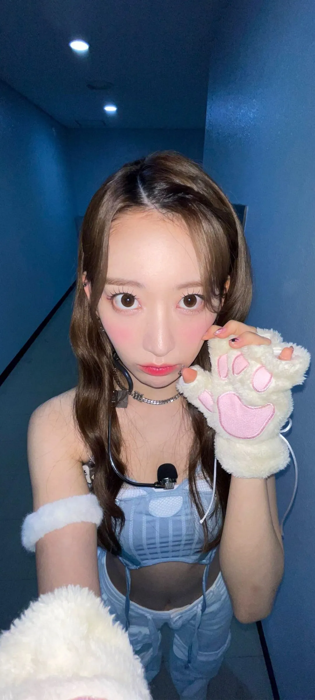 Fond d'écran de verrouillage mobile Sakura Miyawaki 4K HD télécharger — IZ*ONE, LE SSERAFIM