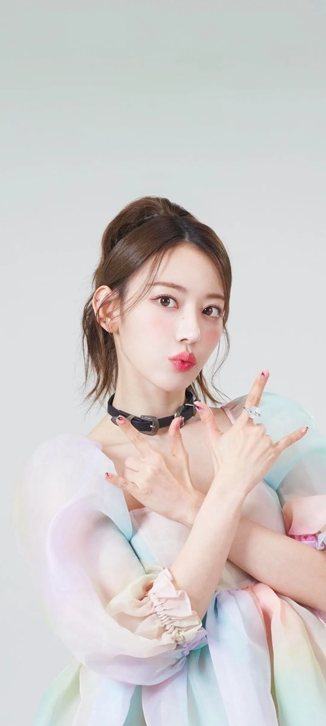 Fond d'écran de verrouillage mobile Sakura Miyawaki FEARLESS 4K HD télécharger — IZ*ONE, LE SSERAFIM