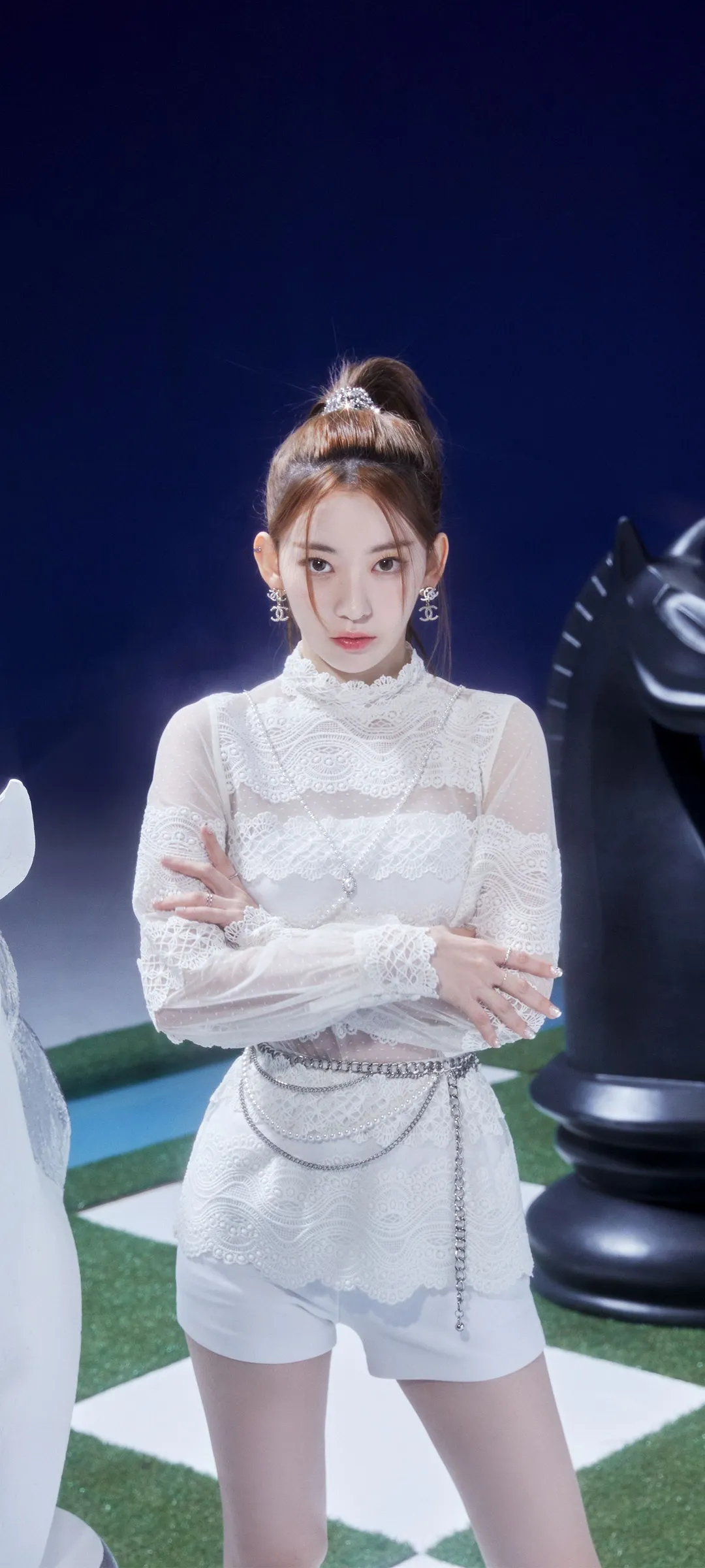 Fond d'écran de verrouillage mobile Sakura Miyawaki 4K HD télécharger — IZ*ONE, LE SSERAFIM