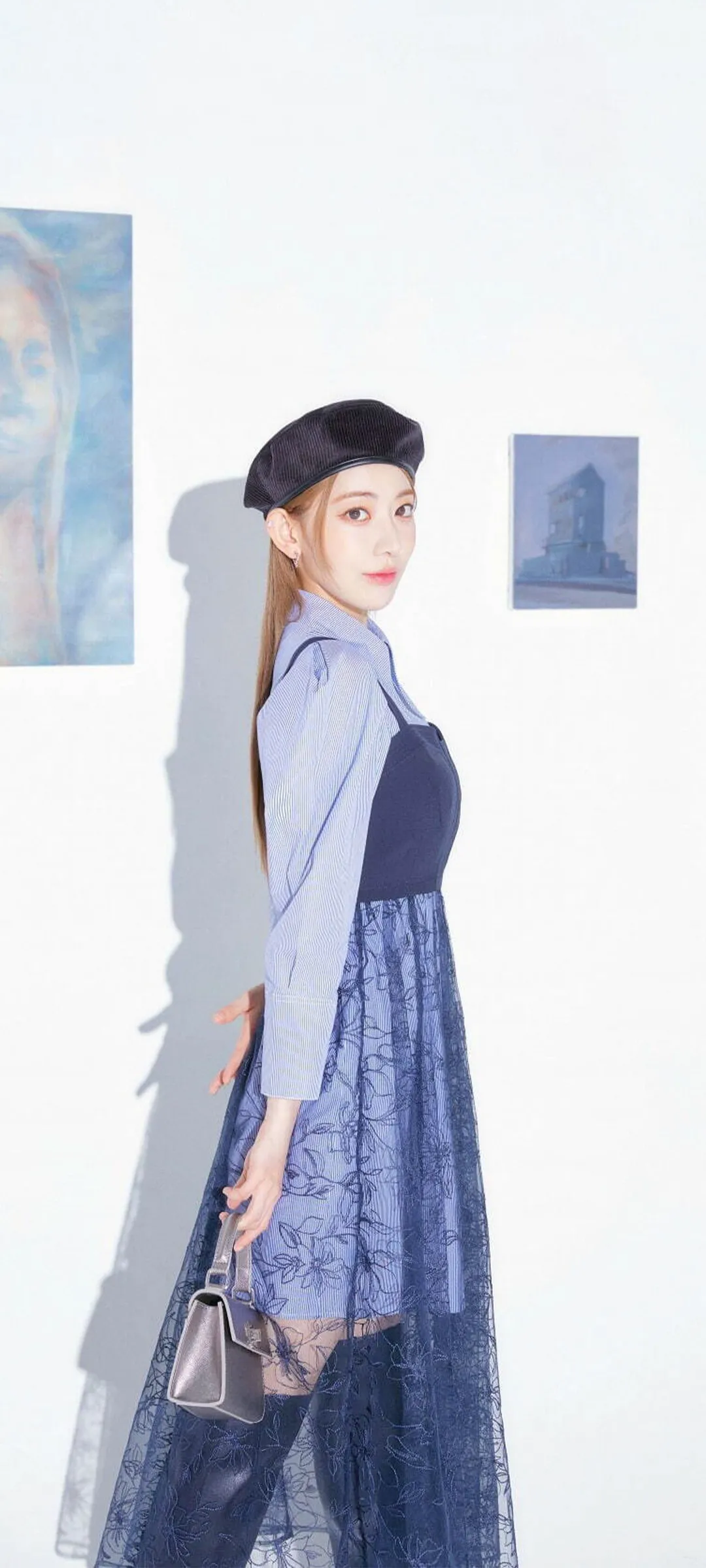Fond d'écran de verrouillage mobile Sakura Miyawaki 4K HD télécharger — IZ*ONE, LE SSERAFIM