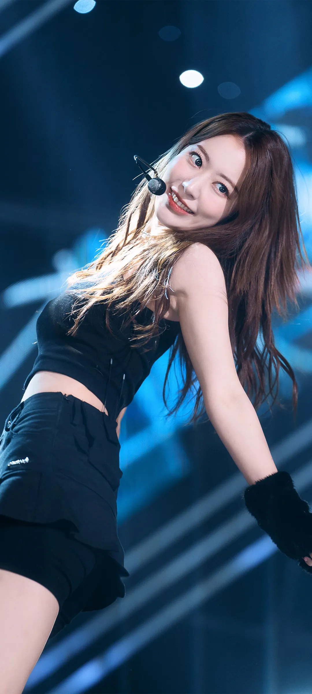 Fond d'écran de verrouillage mobile Sakura Miyawaki 4K HD télécharger — IZ*ONE, LE SSERAFIM