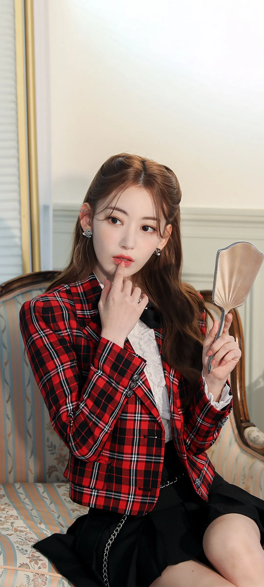 Fond d'écran de verrouillage mobile Sakura Miyawaki 4K HD télécharger — IZ*ONE, LE SSERAFIM