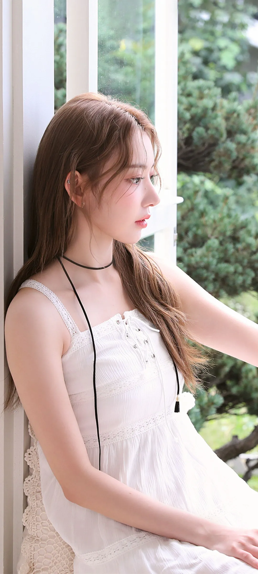 Fond d'écran de verrouillage mobile Sakura Miyawaki 4K HD télécharger — IZ*ONE, LE SSERAFIM