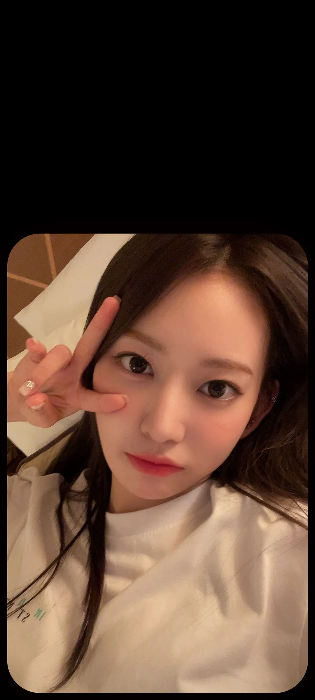 Fond d'écran de verrouillage mobile Sakura Miyawaki 4K HD télécharger — IZ*ONE, LE SSERAFIM