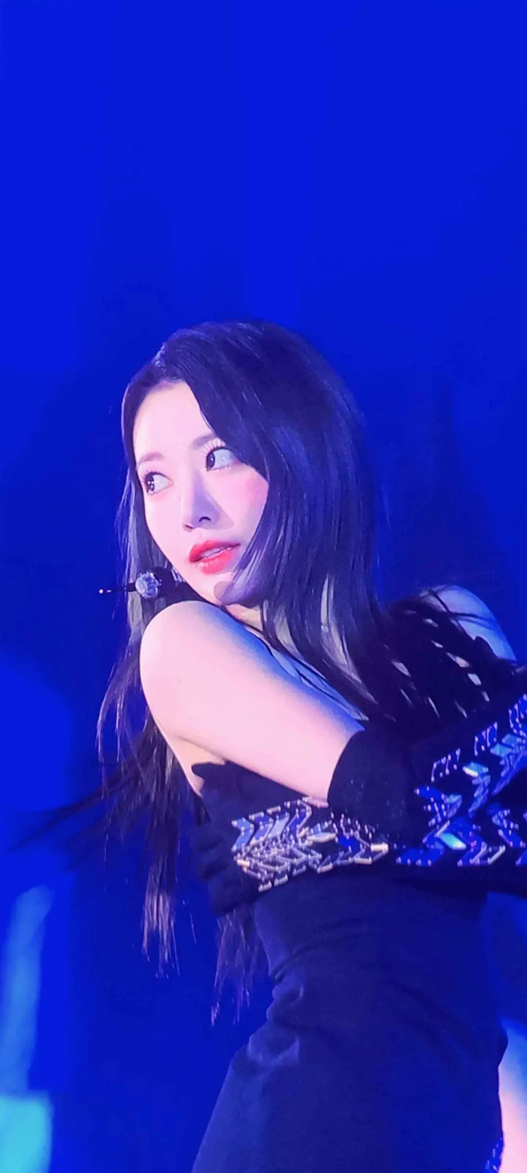 Fond d'écran de verrouillage mobile Sakura Miyawaki 4K HD télécharger — IZ*ONE, LE SSERAFIM