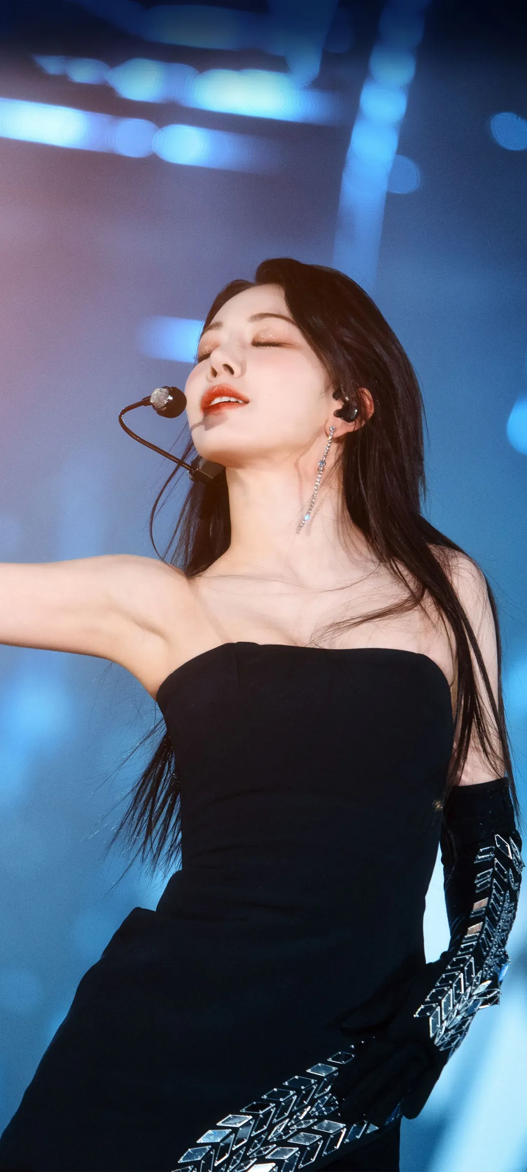Fond d'écran de verrouillage mobile Sakura Miyawaki 4K HD télécharger — IZ*ONE, LE SSERAFIM
