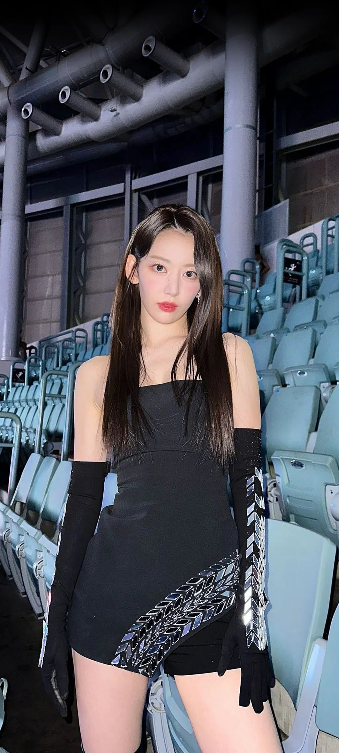 Fond d'écran de verrouillage mobile Sakura Miyawaki 4K HD télécharger — IZ*ONE, LE SSERAFIM
