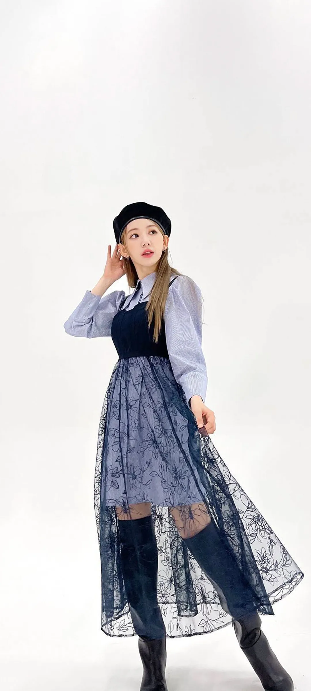 Fond d'écran de verrouillage mobile Sakura Miyawaki 4K HD télécharger — IZ*ONE, LE SSERAFIM