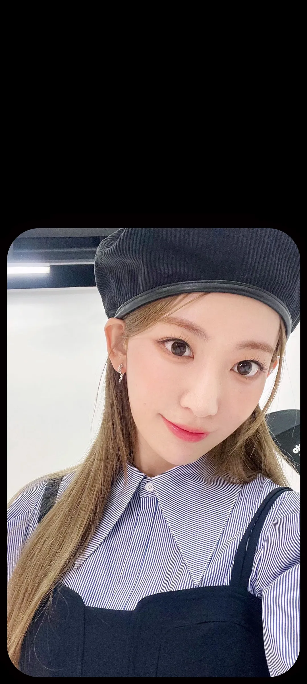 Fond d'écran de verrouillage mobile Sakura Miyawaki 4K HD télécharger — IZ*ONE, LE SSERAFIM