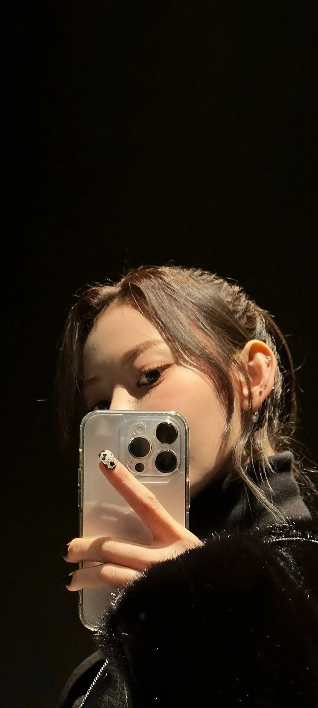 Fond d'écran de verrouillage mobile Sakura Miyawaki 4K HD télécharger — IZ*ONE, LE SSERAFIM