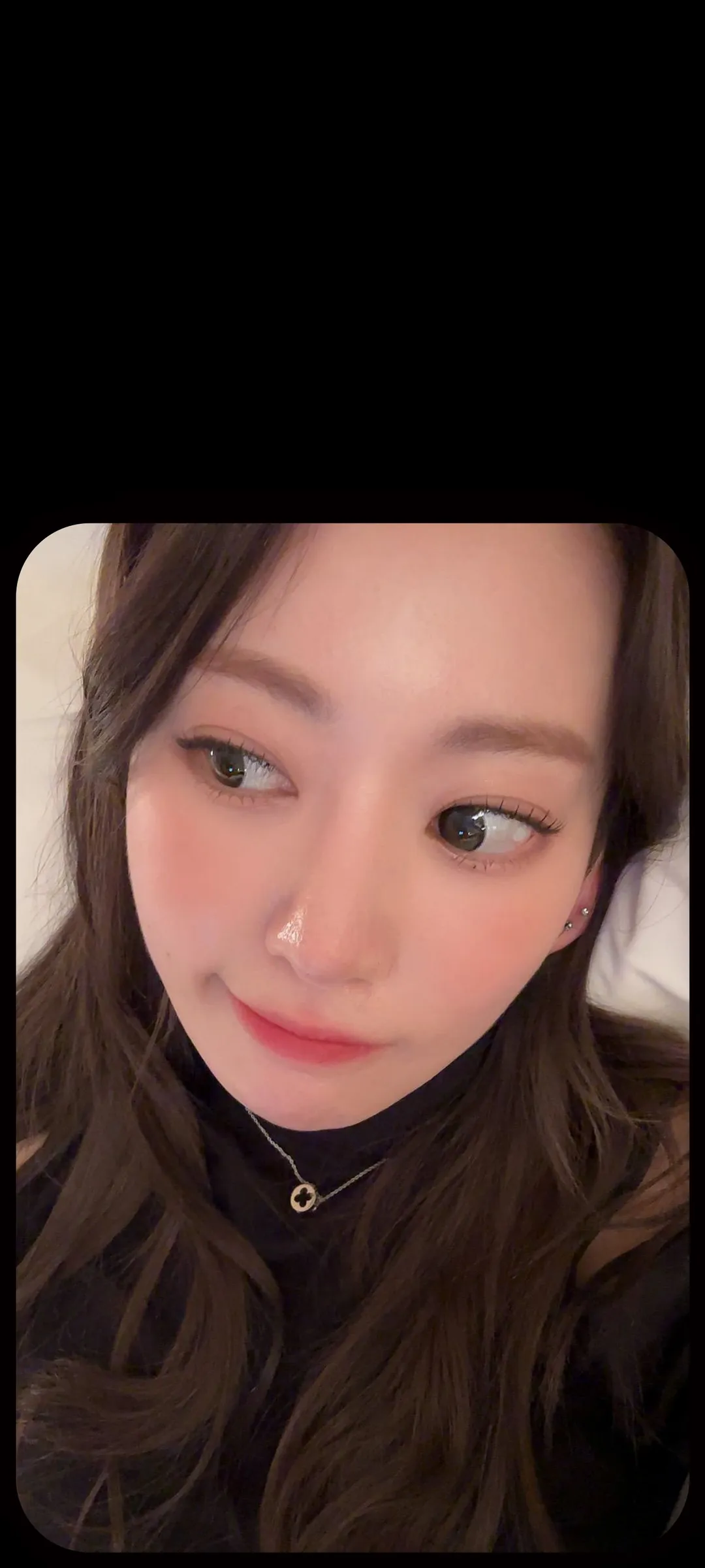 Fond d'écran de verrouillage mobile Sakura Miyawaki 4K HD télécharger — IZ*ONE, LE SSERAFIM