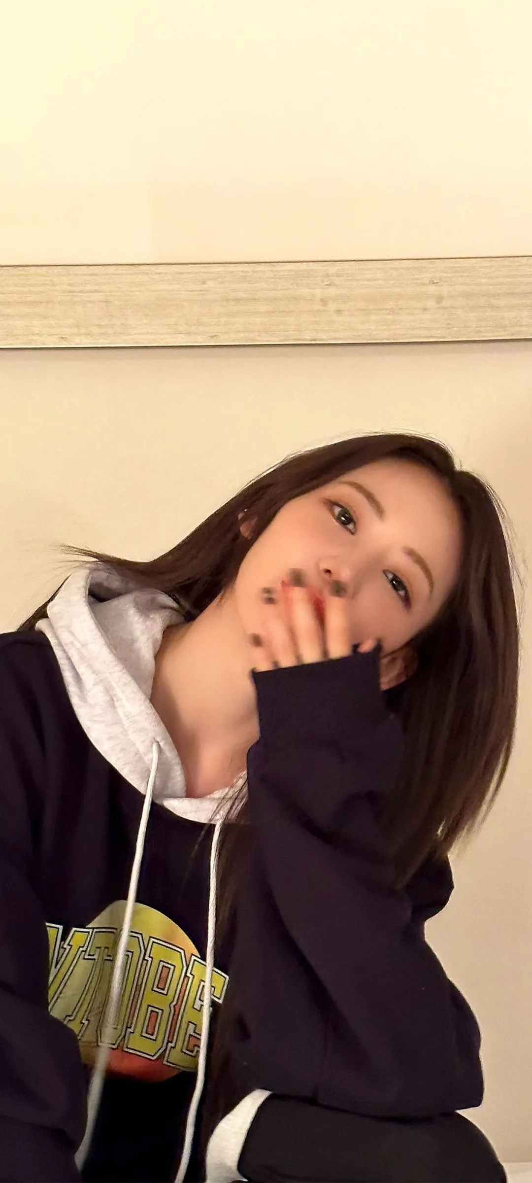 Fond d'écran de verrouillage mobile Sakura Miyawaki 4K HD télécharger — IZ*ONE, LE SSERAFIM
