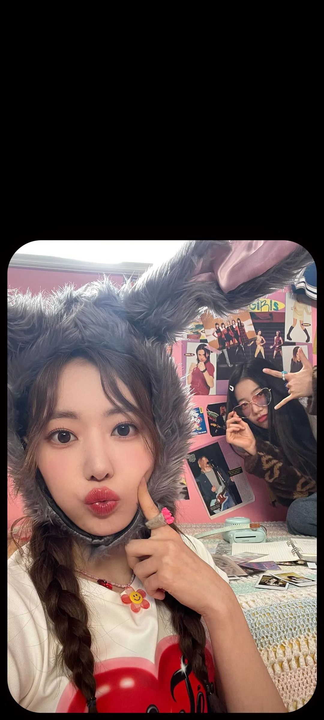 Fond d'écran de verrouillage mobile Sakura Miyawaki 4K HD télécharger — IZ*ONE, LE SSERAFIM
