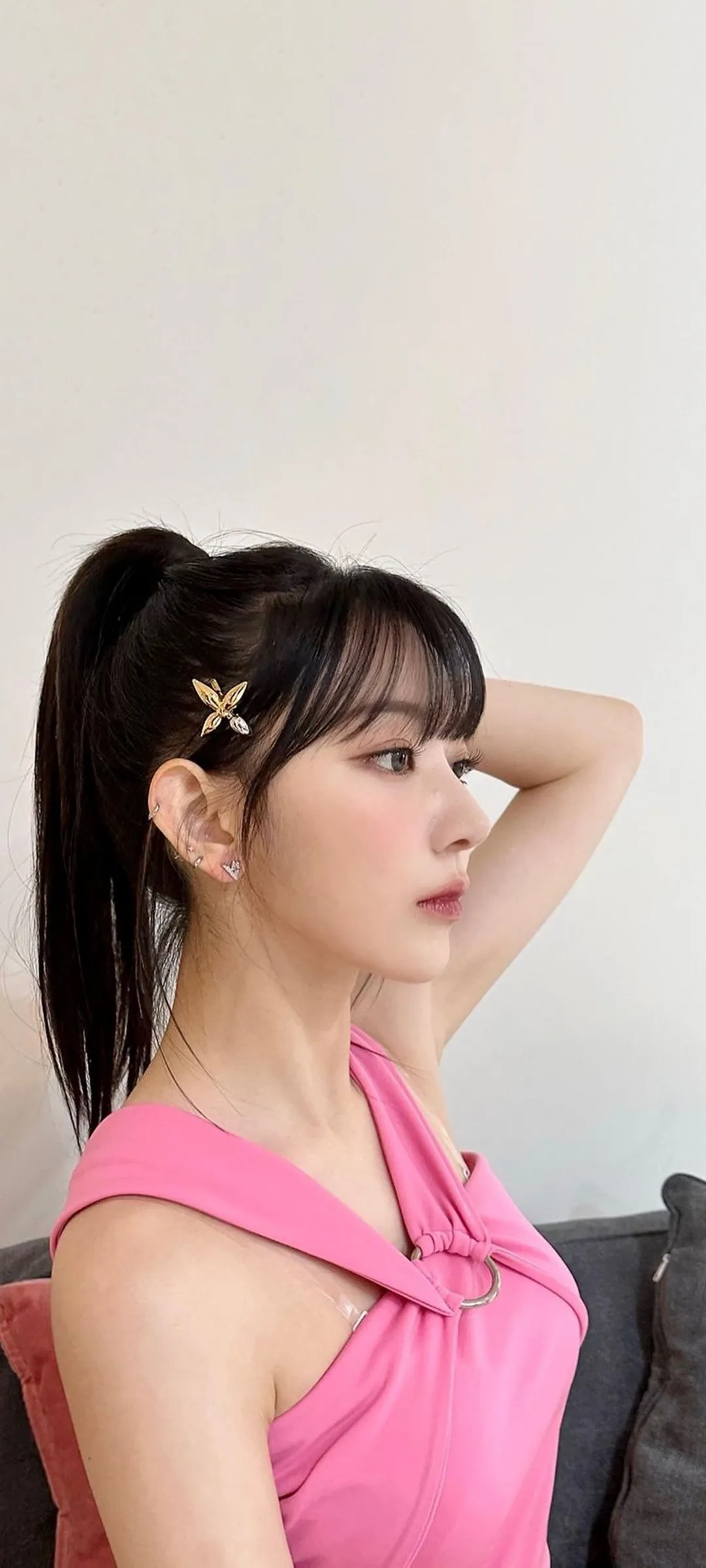 Fond d'écran de verrouillage mobile Sakura Miyawaki 4K HD télécharger — IZ*ONE, LE SSERAFIM