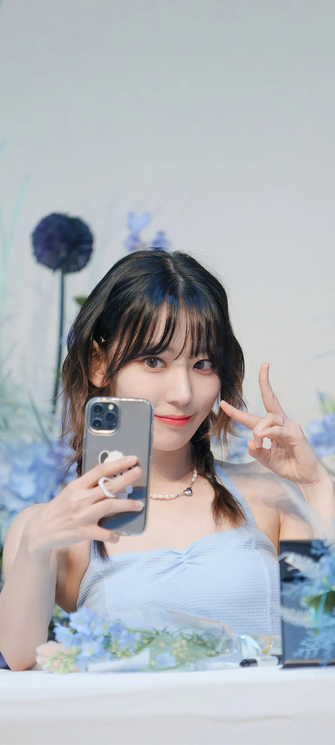 Fond d'écran de verrouillage mobile Sakura Miyawaki 4K HD télécharger — IZ*ONE, LE SSERAFIM