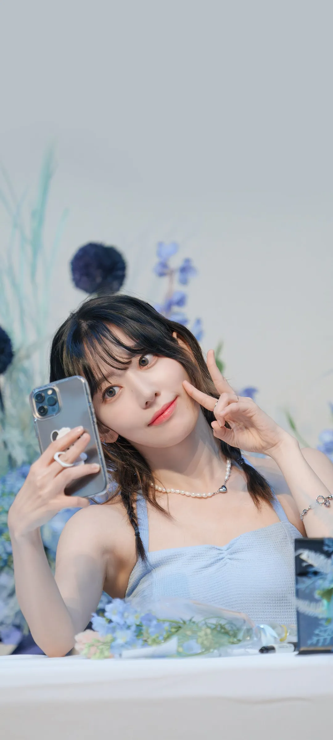 Fond d'écran de verrouillage mobile Sakura Miyawaki 4K HD télécharger — IZ*ONE, LE SSERAFIM