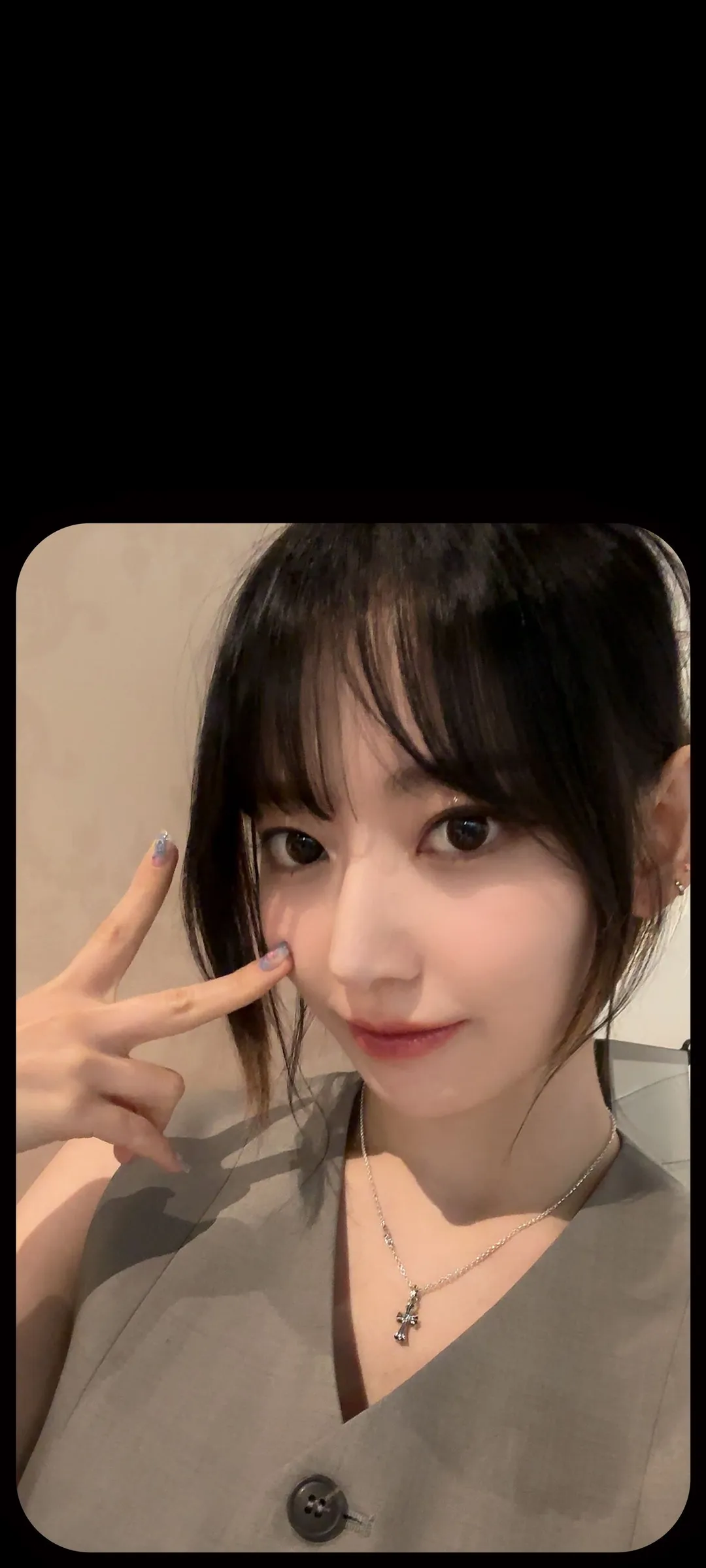 Fond d'écran de verrouillage mobile Sakura Miyawaki 4K HD télécharger — IZ*ONE, LE SSERAFIM