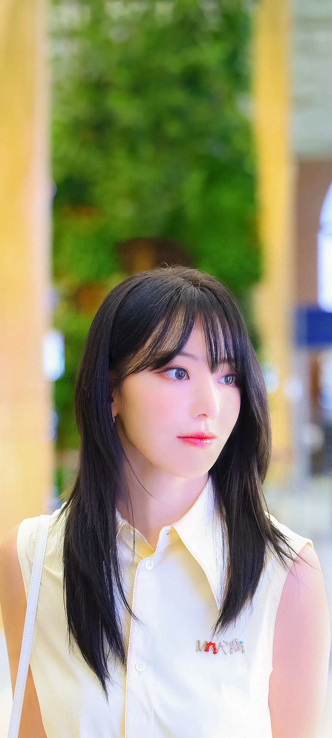 Fond d'écran de verrouillage mobile Sakura Miyawaki 4K HD télécharger — IZ*ONE, LE SSERAFIM