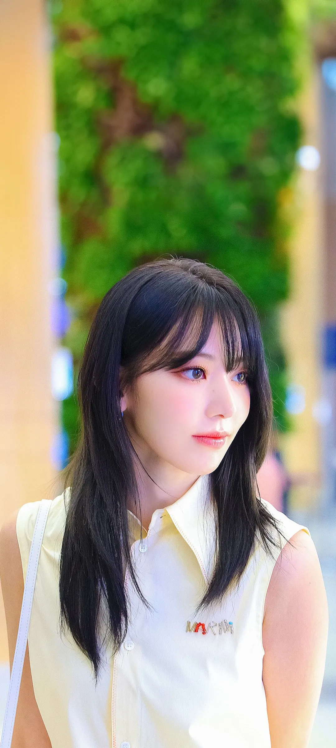 Fond d'écran de verrouillage mobile Sakura Miyawaki 4K HD télécharger — IZ*ONE, LE SSERAFIM