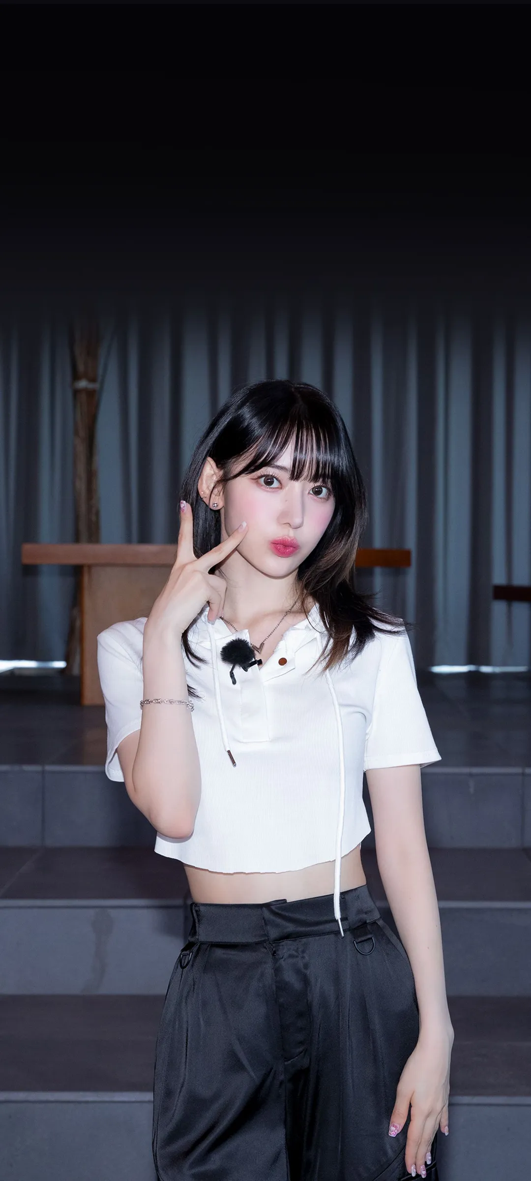 Fond d'écran de verrouillage mobile Sakura Miyawaki 4K HD télécharger — IZ*ONE, LE SSERAFIM