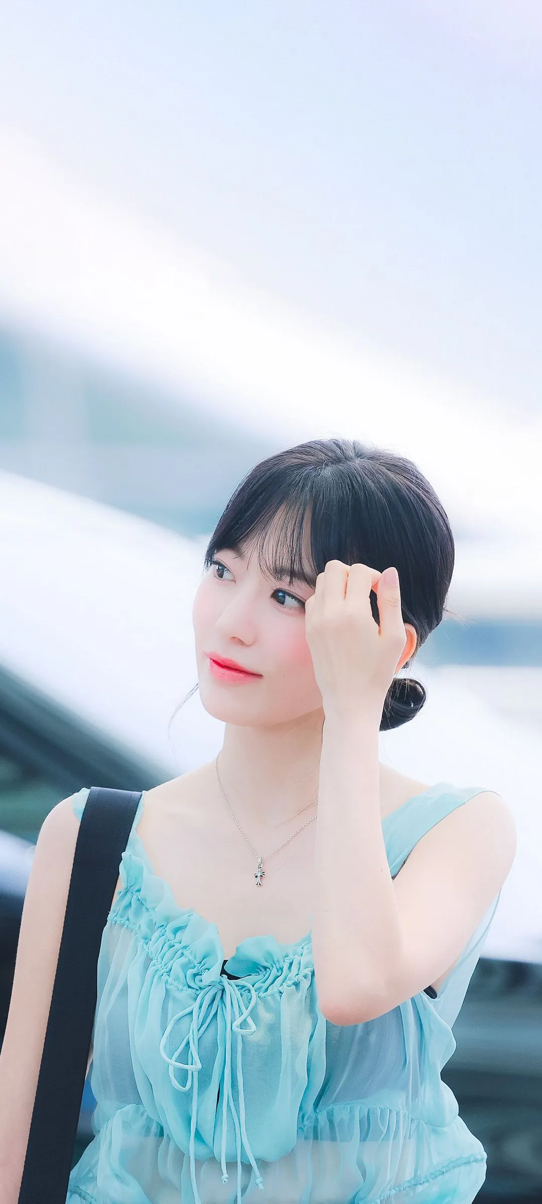 Fond d'écran de verrouillage mobile Sakura Miyawaki 4K HD télécharger — IZ*ONE, LE SSERAFIM