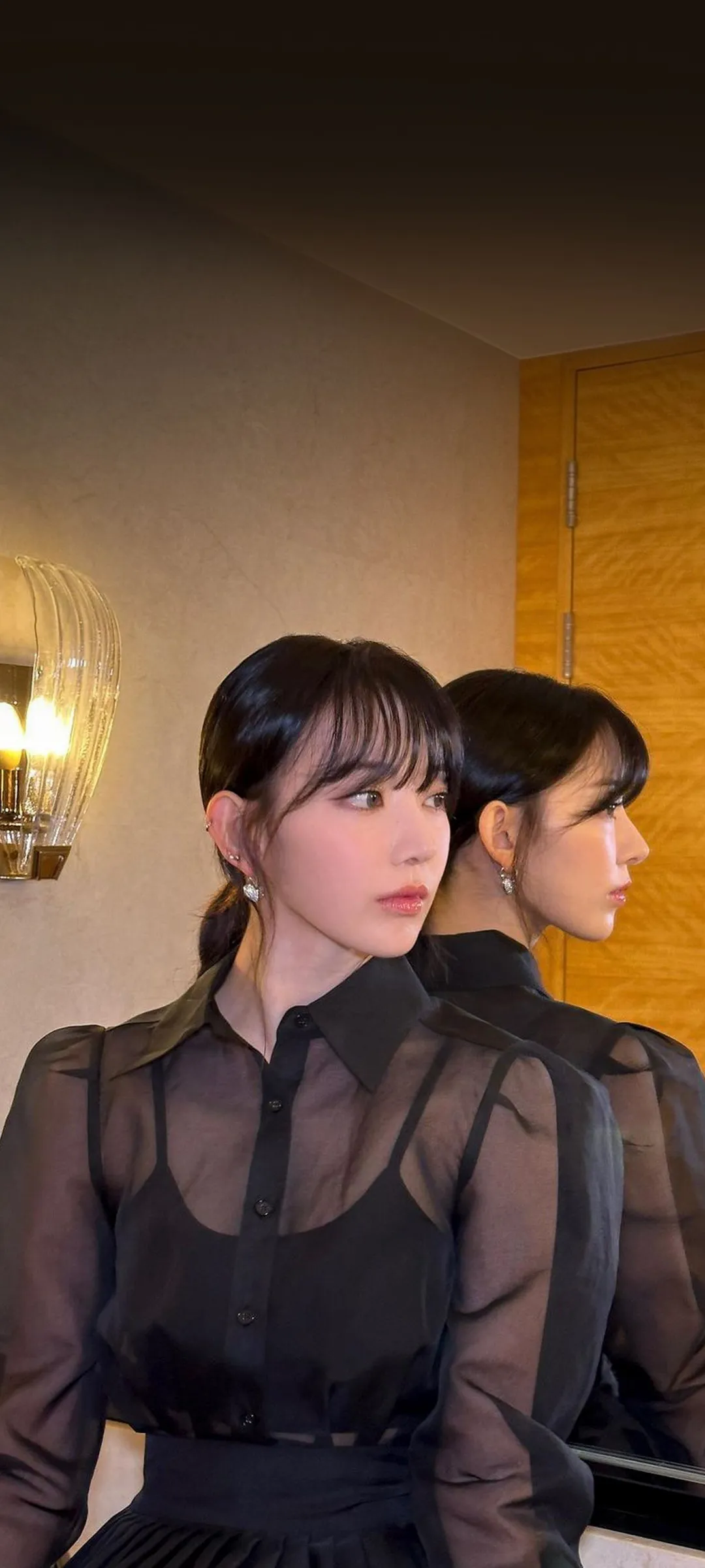 Fond d'écran de verrouillage mobile Sakura Miyawaki 4K HD télécharger — IZ*ONE, LE SSERAFIM