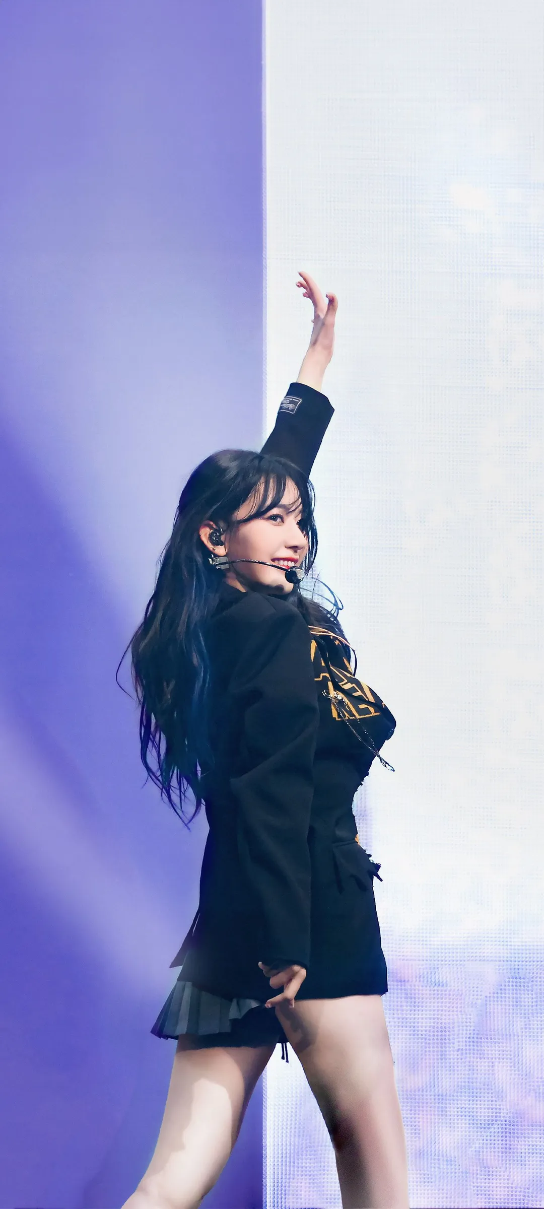 Fond d'écran de verrouillage mobile Sakura Miyawaki 4K HD télécharger — IZ*ONE, LE SSERAFIM