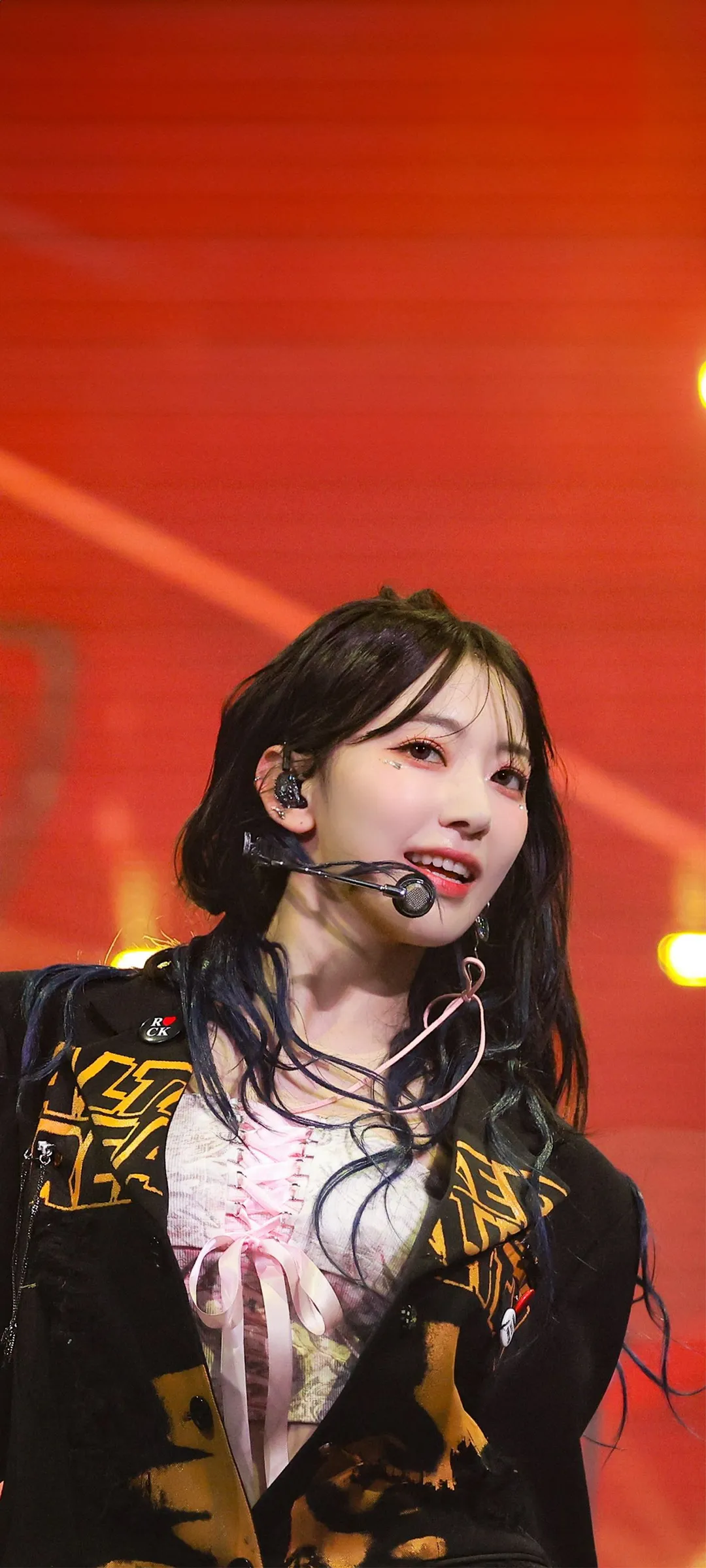 Fond d'écran de verrouillage mobile Sakura Miyawaki 4K HD télécharger — IZ*ONE, LE SSERAFIM
