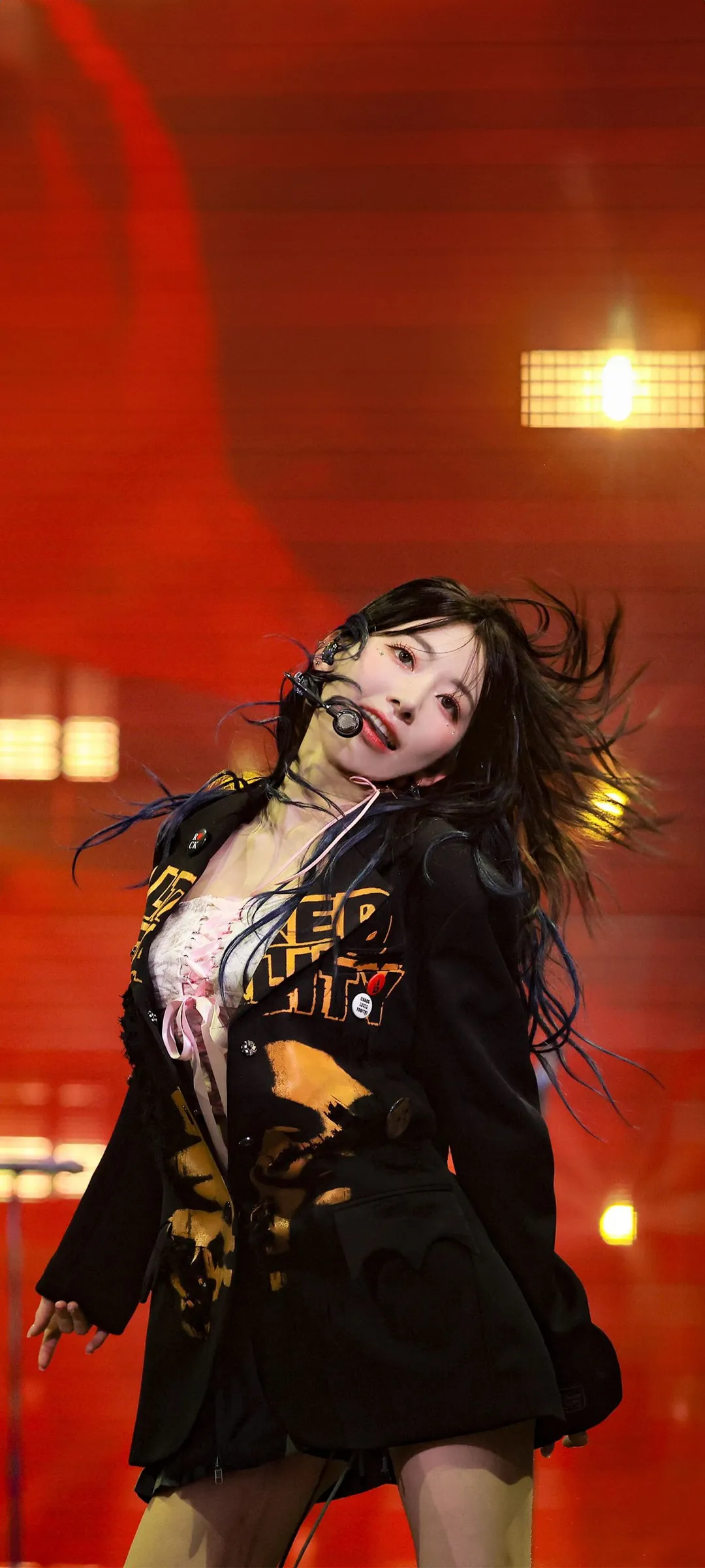 Fond d'écran de verrouillage mobile Sakura Miyawaki 4K HD télécharger — IZ*ONE, LE SSERAFIM