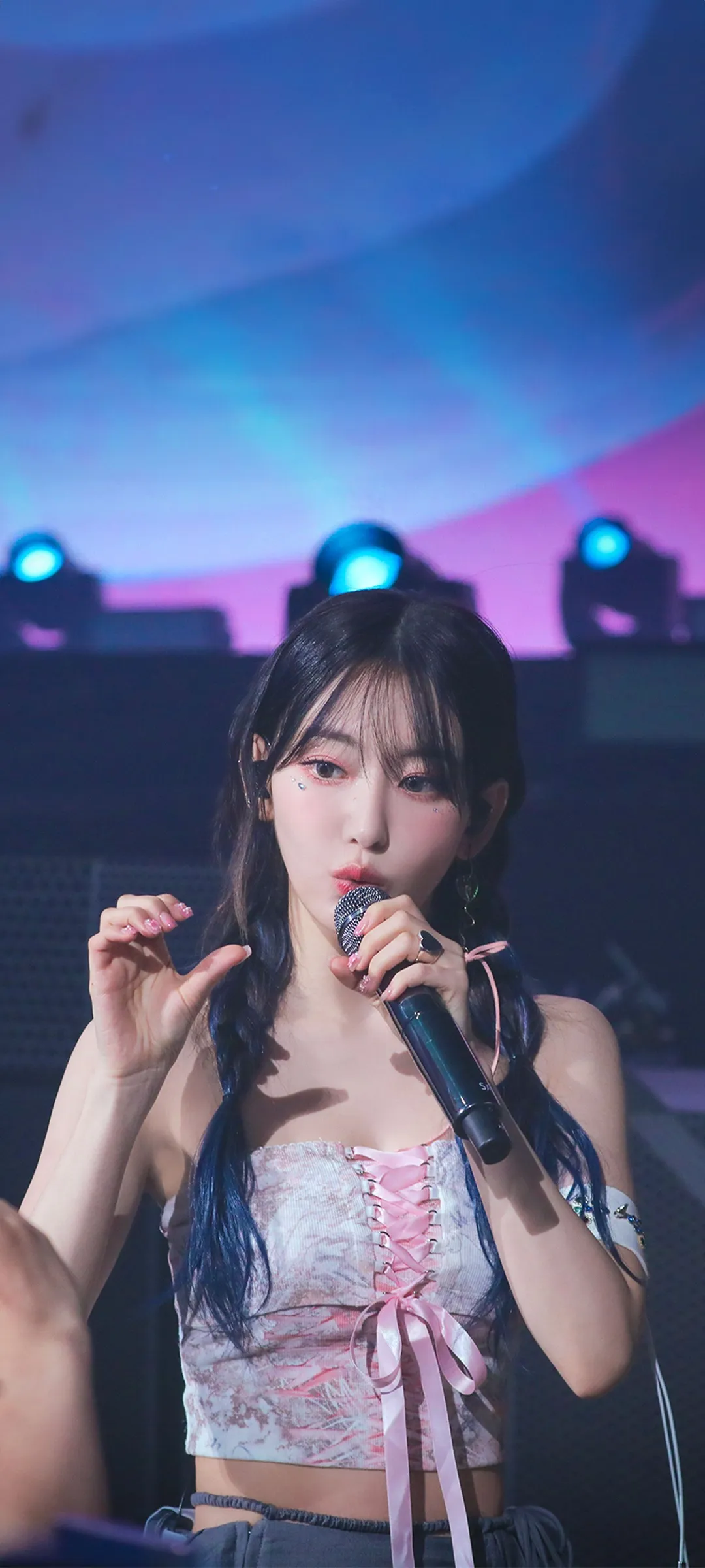 Fond d'écran de verrouillage mobile Sakura Miyawaki 4K HD télécharger — IZ*ONE, LE SSERAFIM