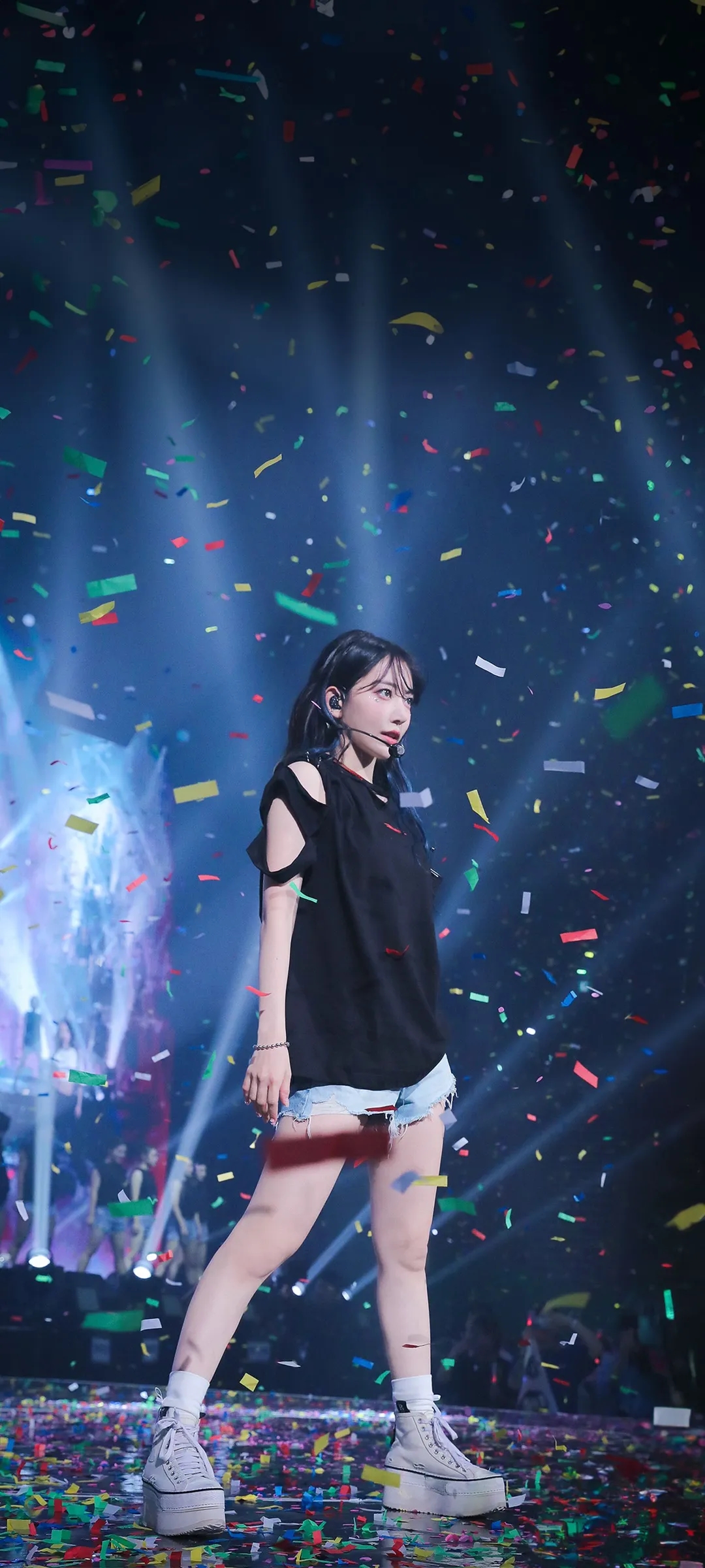 Fond d'écran de verrouillage mobile Sakura Miyawaki 4K HD télécharger — IZ*ONE, LE SSERAFIM