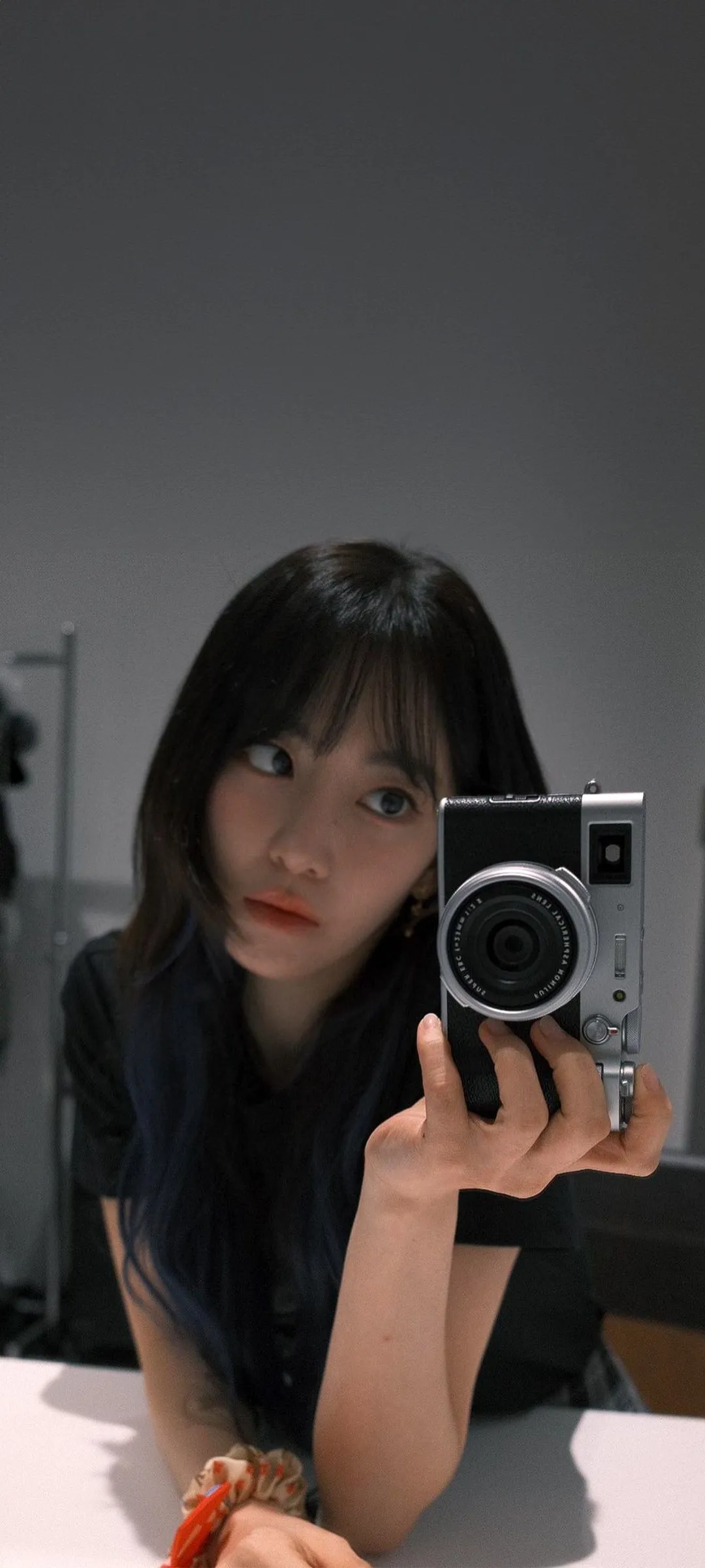 Fond d'écran de verrouillage mobile Sakura Miyawaki 4K HD télécharger — IZ*ONE, LE SSERAFIM