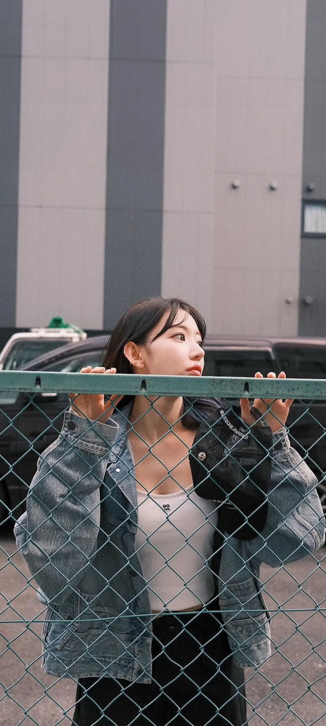 Fond d'écran de verrouillage mobile Sakura Miyawaki 4K HD télécharger — IZ*ONE, LE SSERAFIM