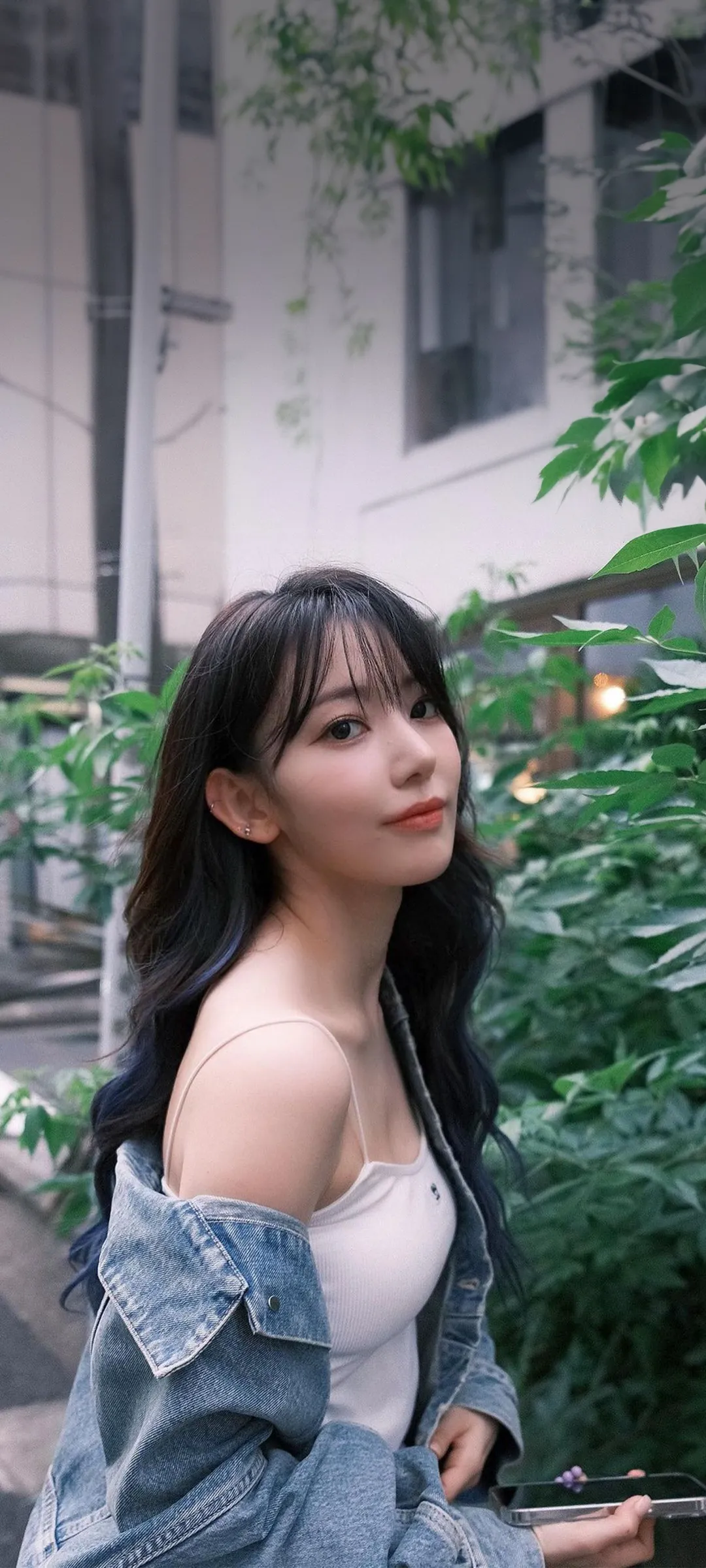 Fond d'écran de verrouillage mobile Sakura Miyawaki 4K HD télécharger — IZ*ONE, LE SSERAFIM