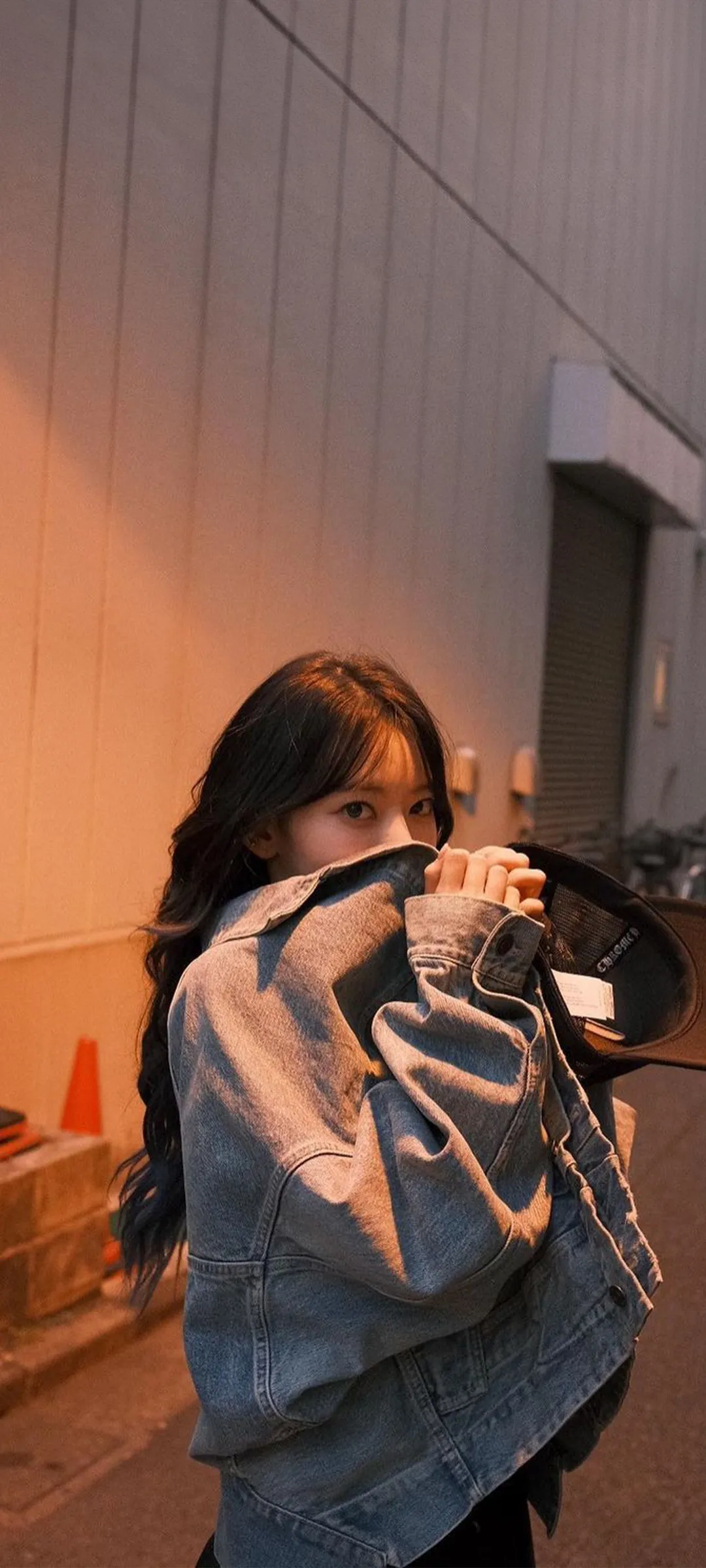 Fond d'écran de verrouillage mobile Sakura Miyawaki 4K HD télécharger — IZ*ONE, LE SSERAFIM