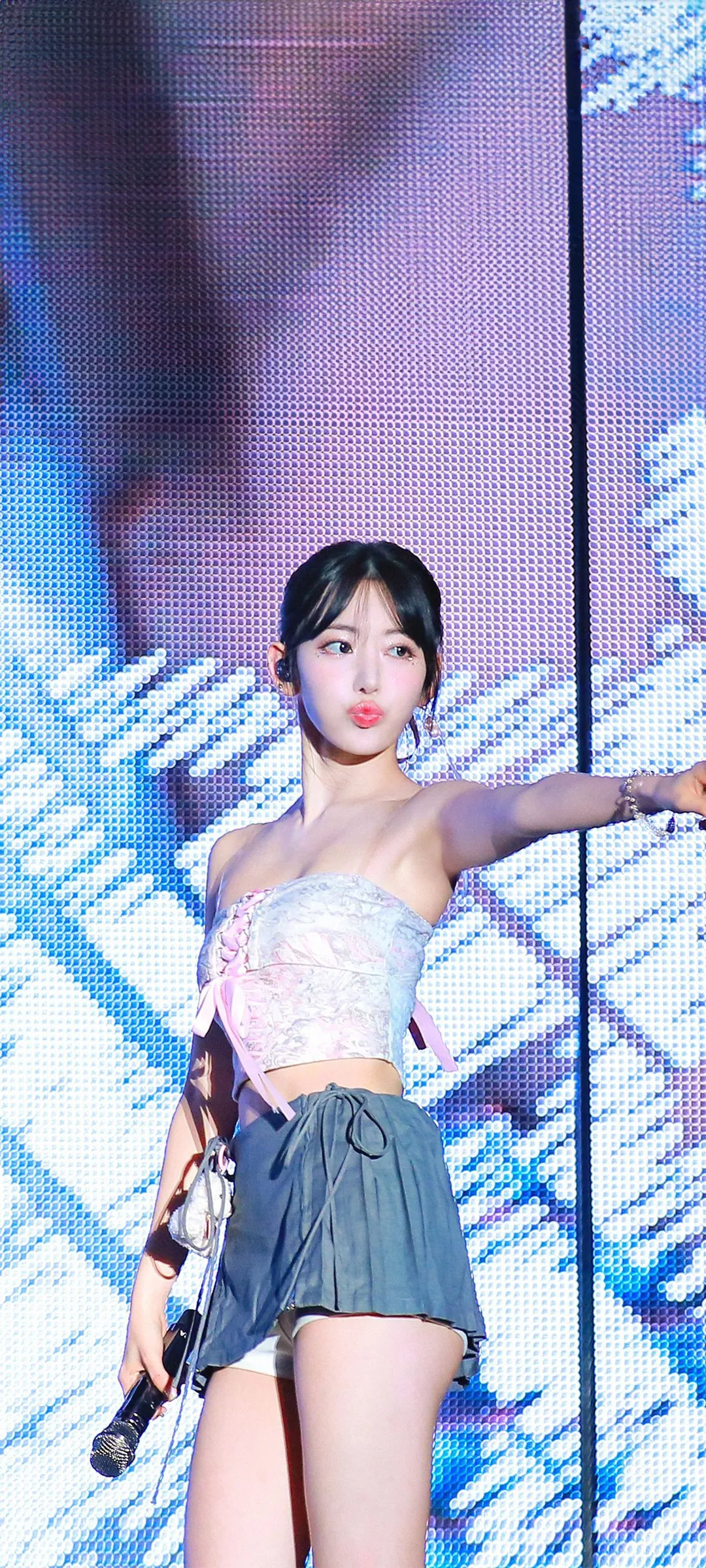 Fond d'écran de verrouillage mobile Sakura Miyawaki 4K HD télécharger — IZ*ONE, LE SSERAFIM