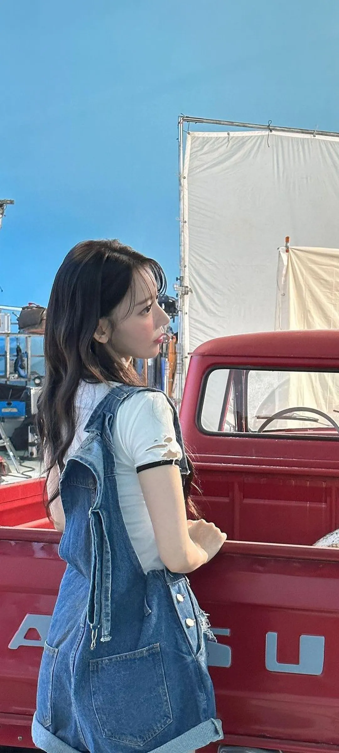 Fond d'écran de verrouillage mobile Sakura Miyawaki 4K HD télécharger — IZ*ONE, LE SSERAFIM