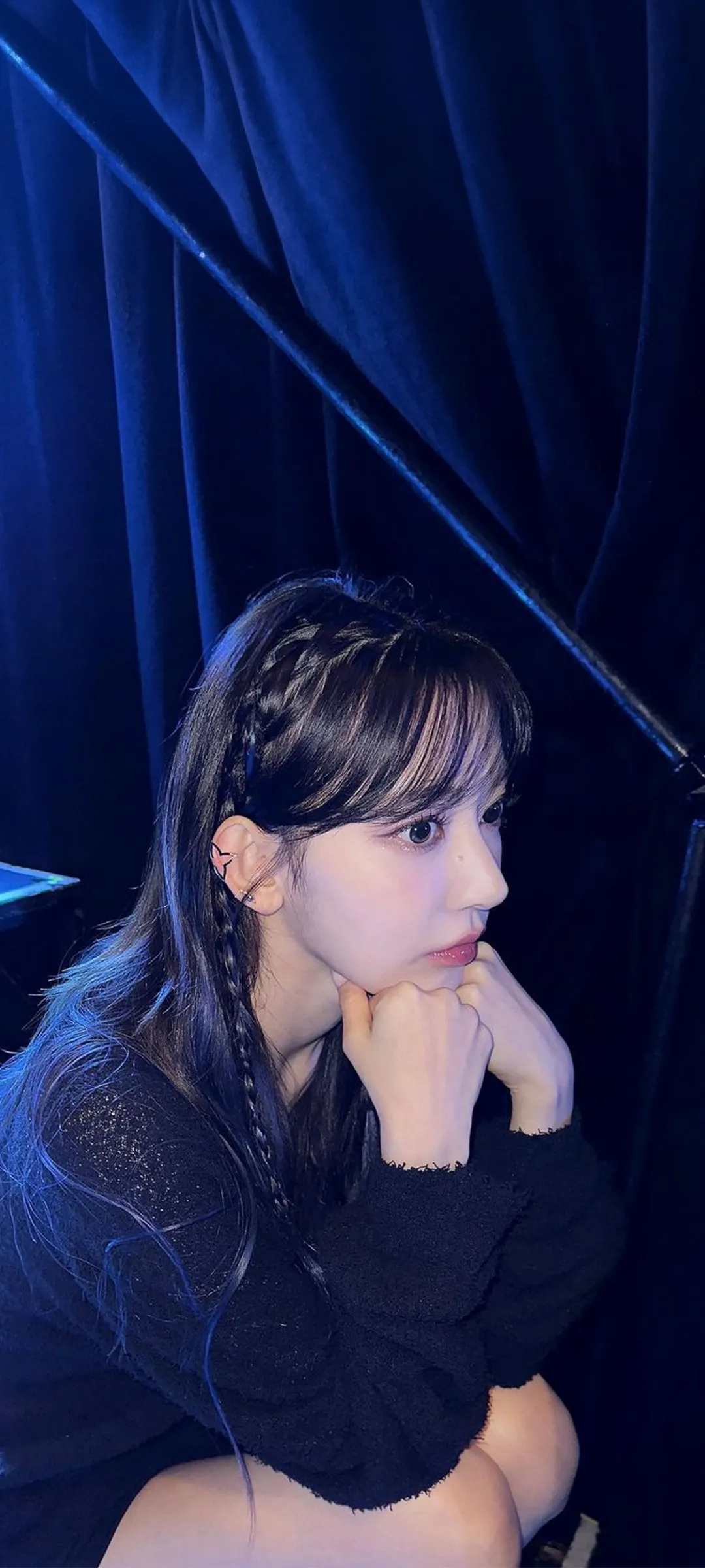 Fond d'écran de verrouillage mobile Sakura Miyawaki 4K HD télécharger — IZ*ONE, LE SSERAFIM
