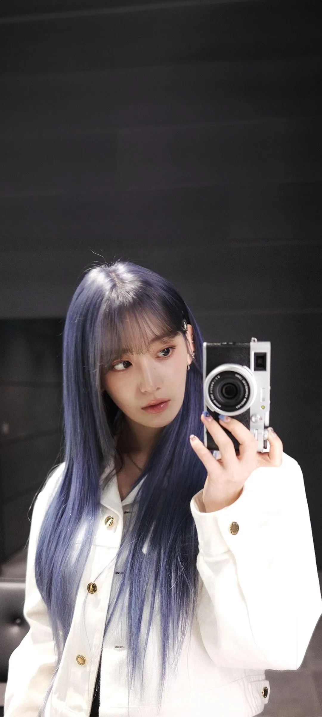 Fond d'écran de verrouillage mobile Sakura Miyawaki 4K HD télécharger — IZ*ONE, LE SSERAFIM