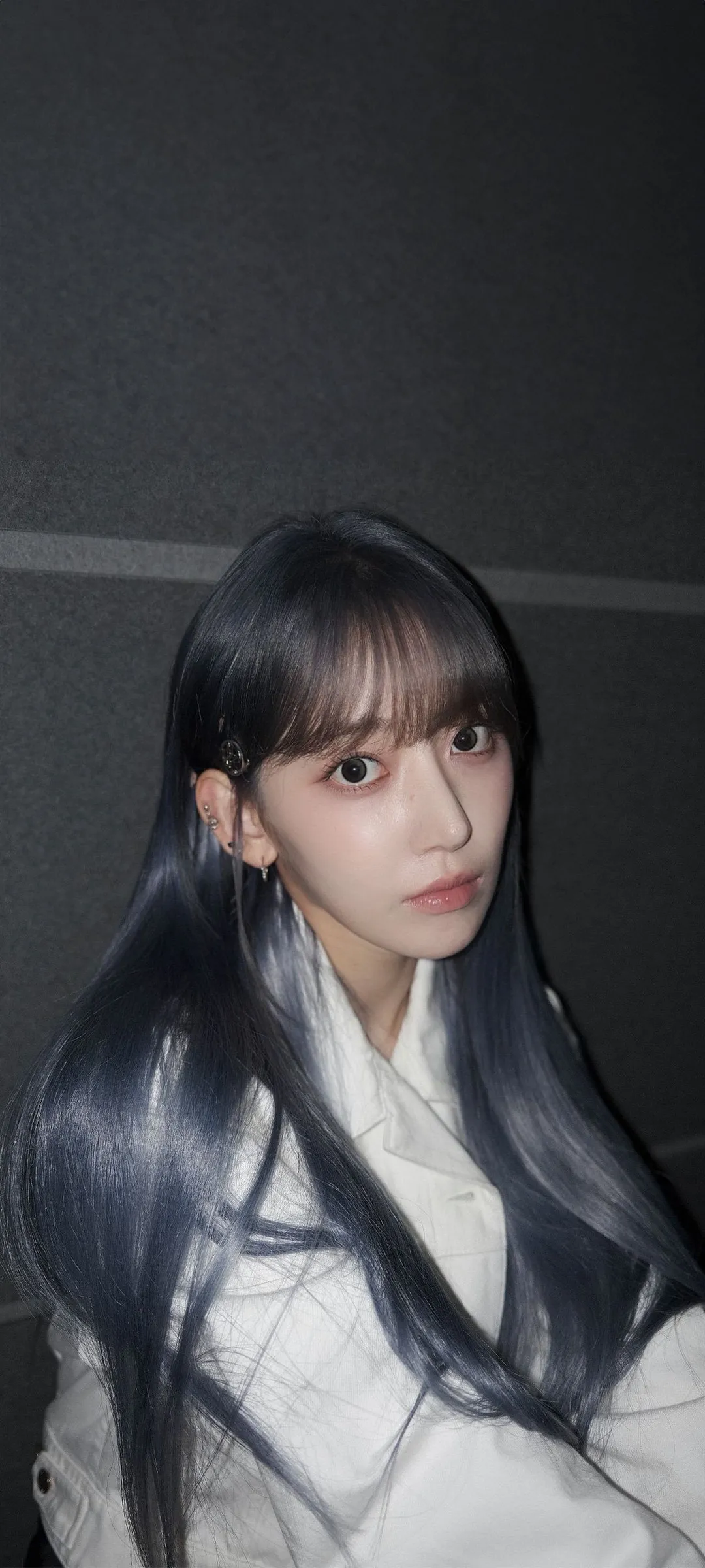 Fond d'écran de verrouillage mobile Sakura Miyawaki 4K HD télécharger — IZ*ONE, LE SSERAFIM