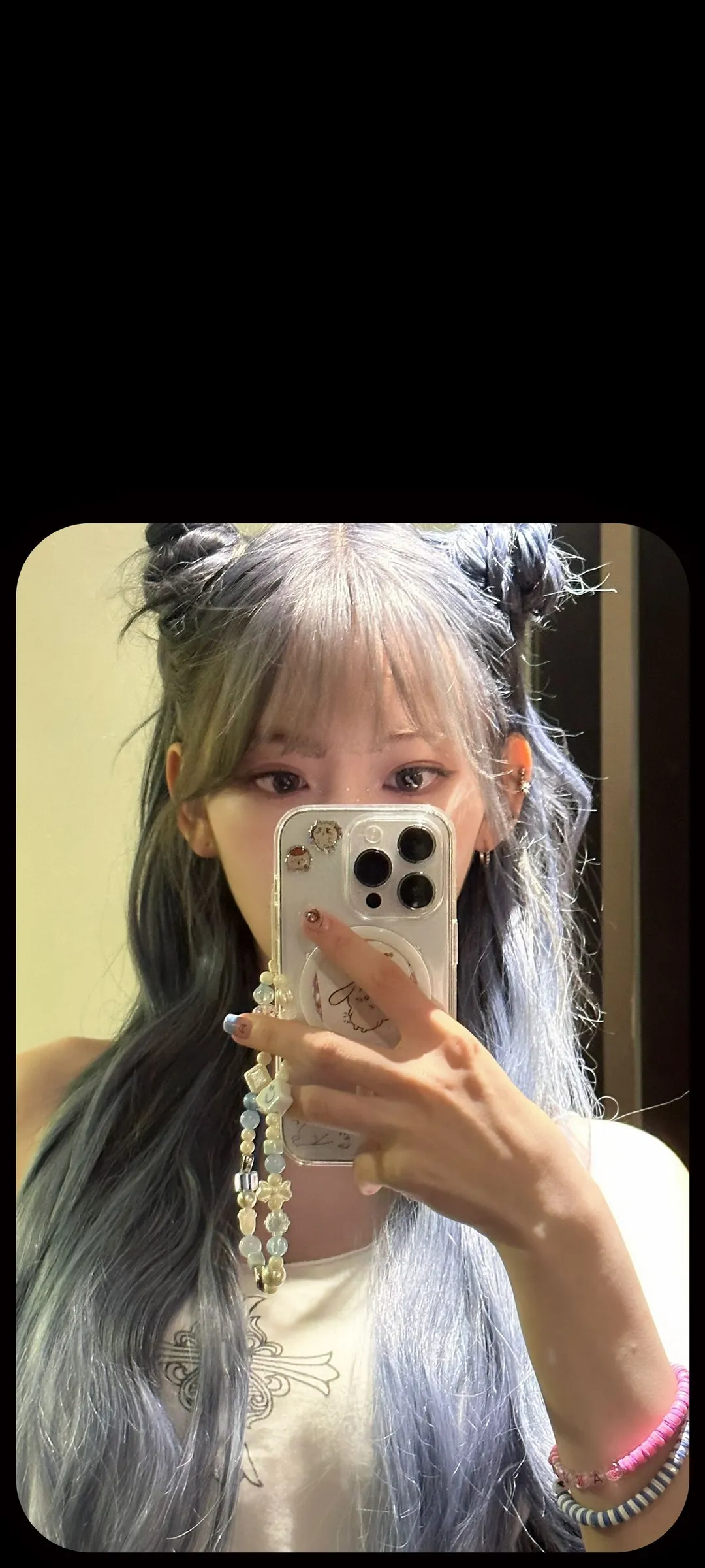 Fond d'écran de verrouillage mobile Sakura Miyawaki 4K HD télécharger — IZ*ONE, LE SSERAFIM