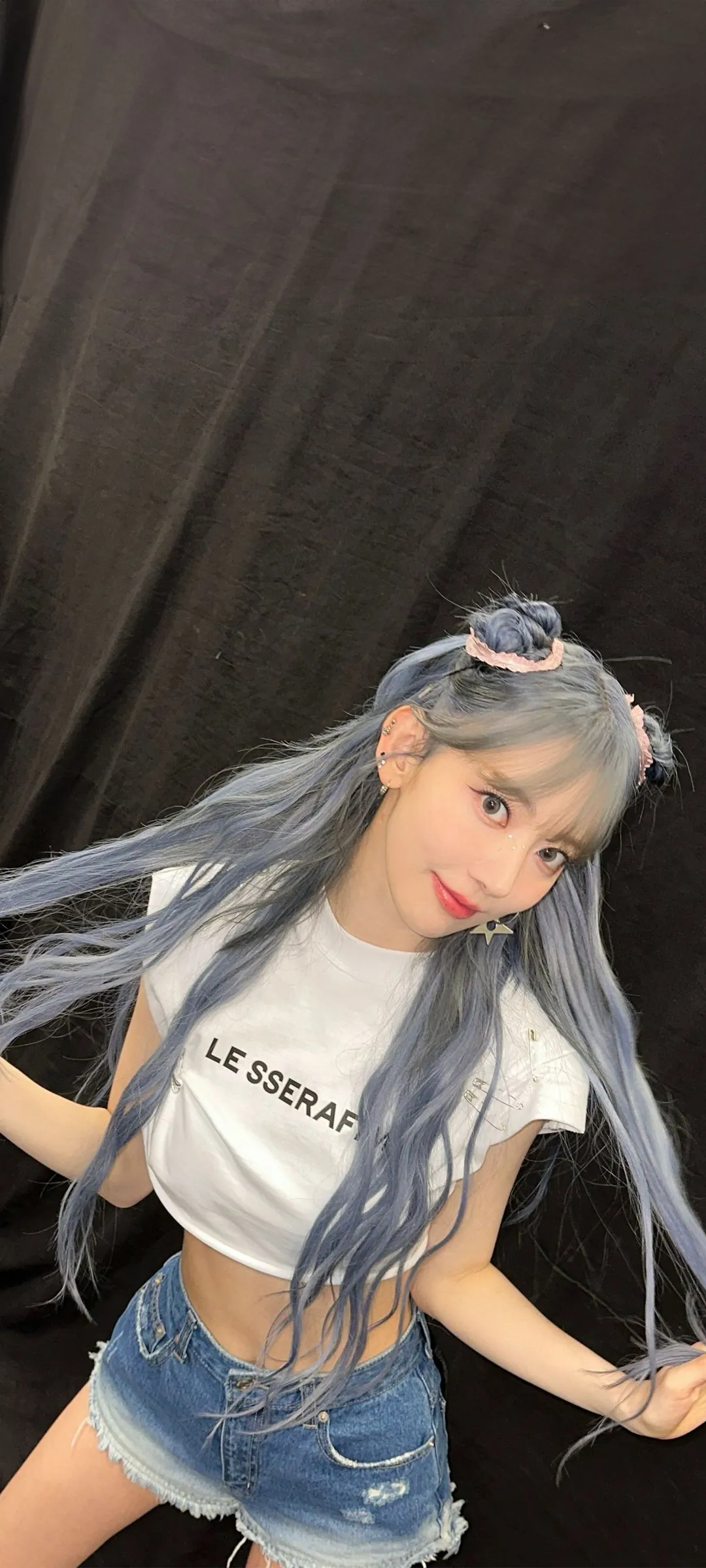 Fond d'écran de verrouillage mobile Sakura Miyawaki 4K HD télécharger — IZ*ONE, LE SSERAFIM