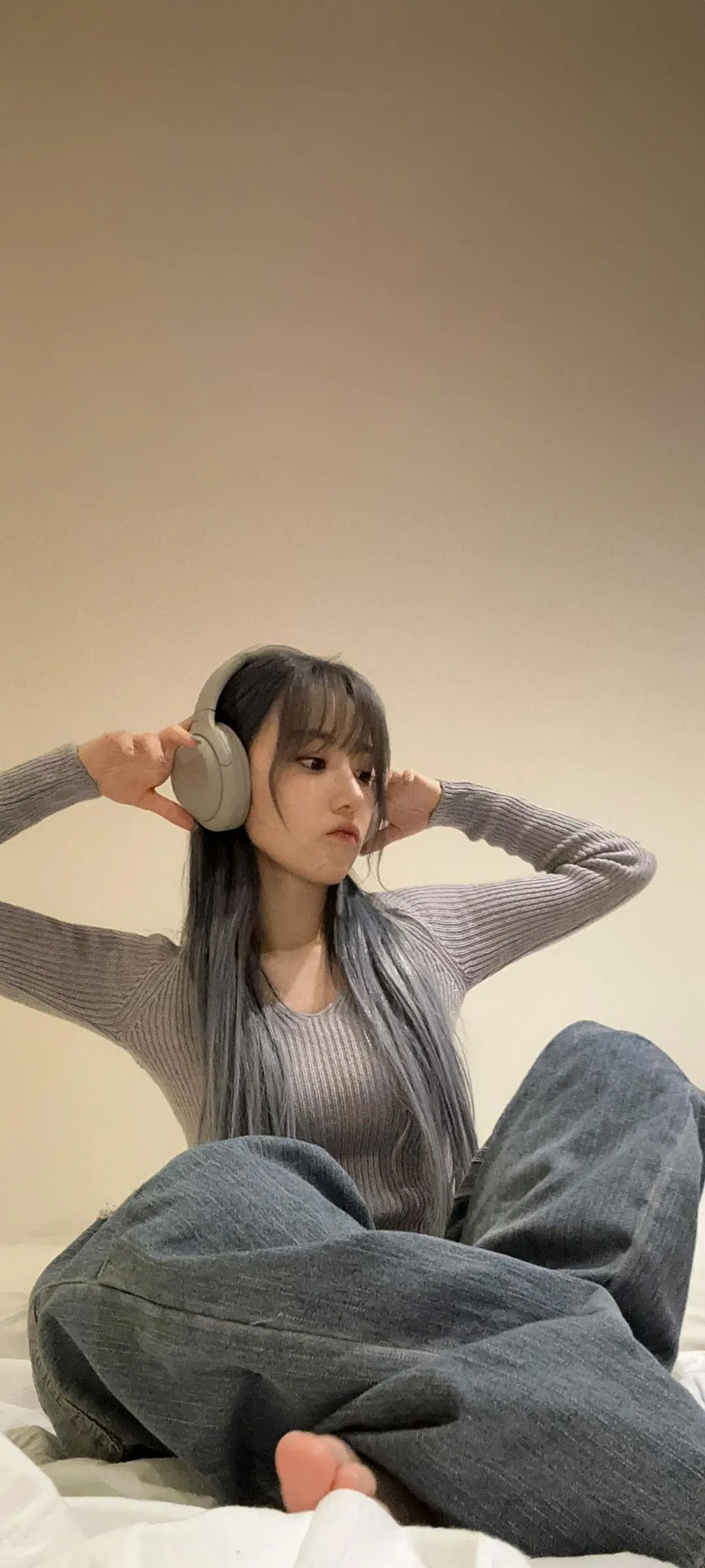 Fond d'écran de verrouillage mobile Sakura Miyawaki 4K HD télécharger — IZ*ONE, LE SSERAFIM