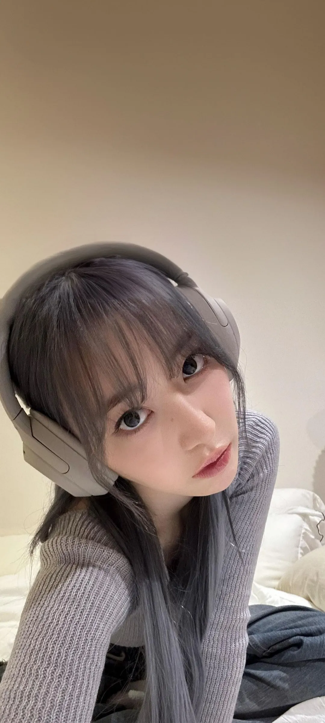 Fond d'écran de verrouillage mobile Sakura Miyawaki 4K HD télécharger — IZ*ONE, LE SSERAFIM