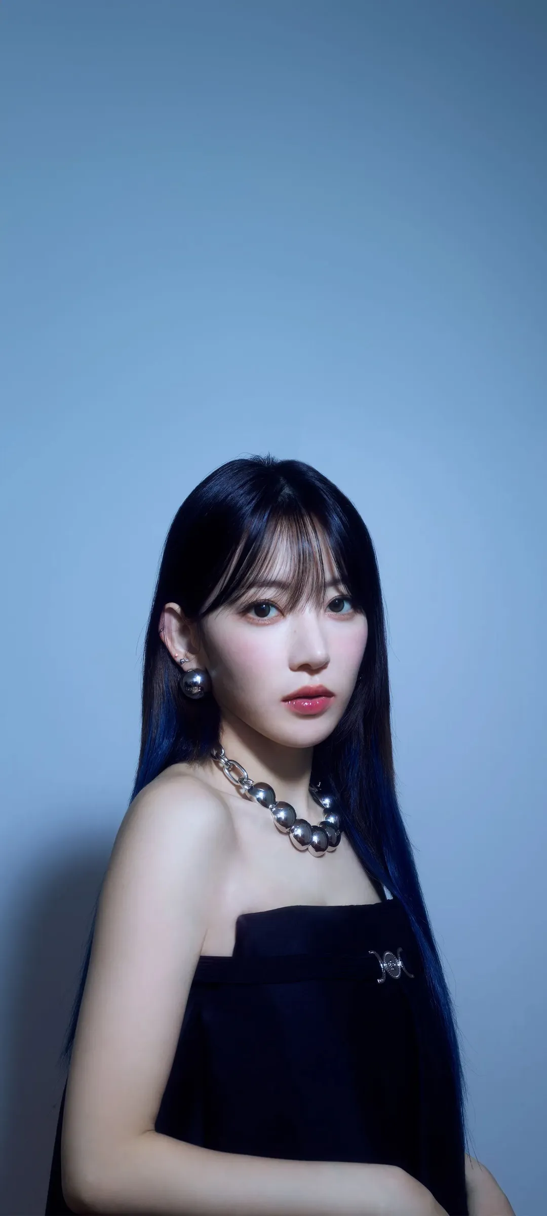 Fond d'écran de verrouillage mobile Sakura Miyawaki Twelve 4K HD télécharger — IZ*ONE, LE SSERAFIM