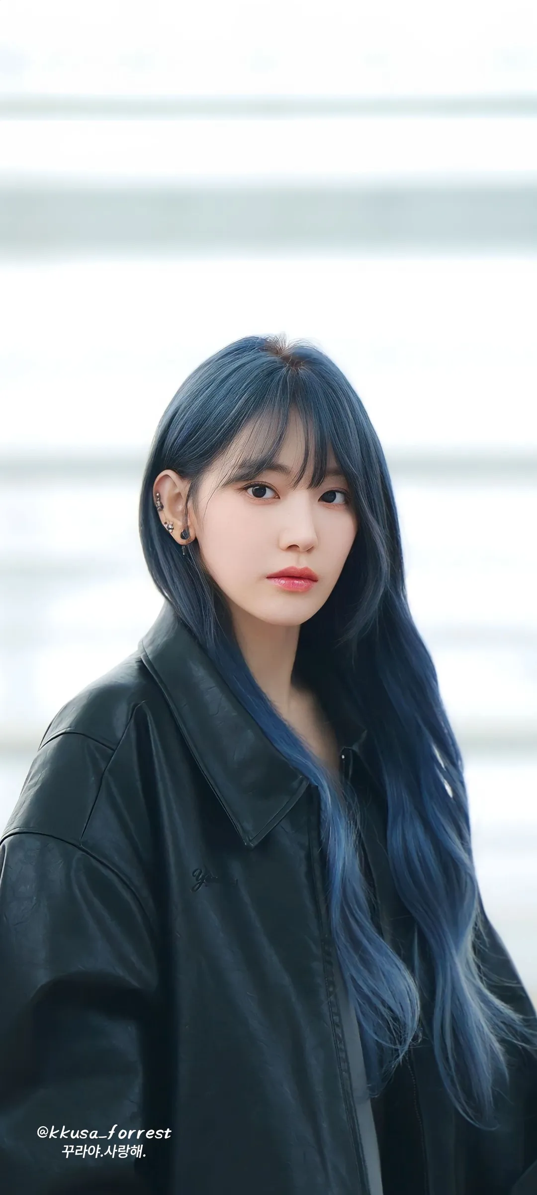 Fond d'écran de verrouillage mobile Sakura Miyawaki 4K HD télécharger — IZ*ONE, LE SSERAFIM